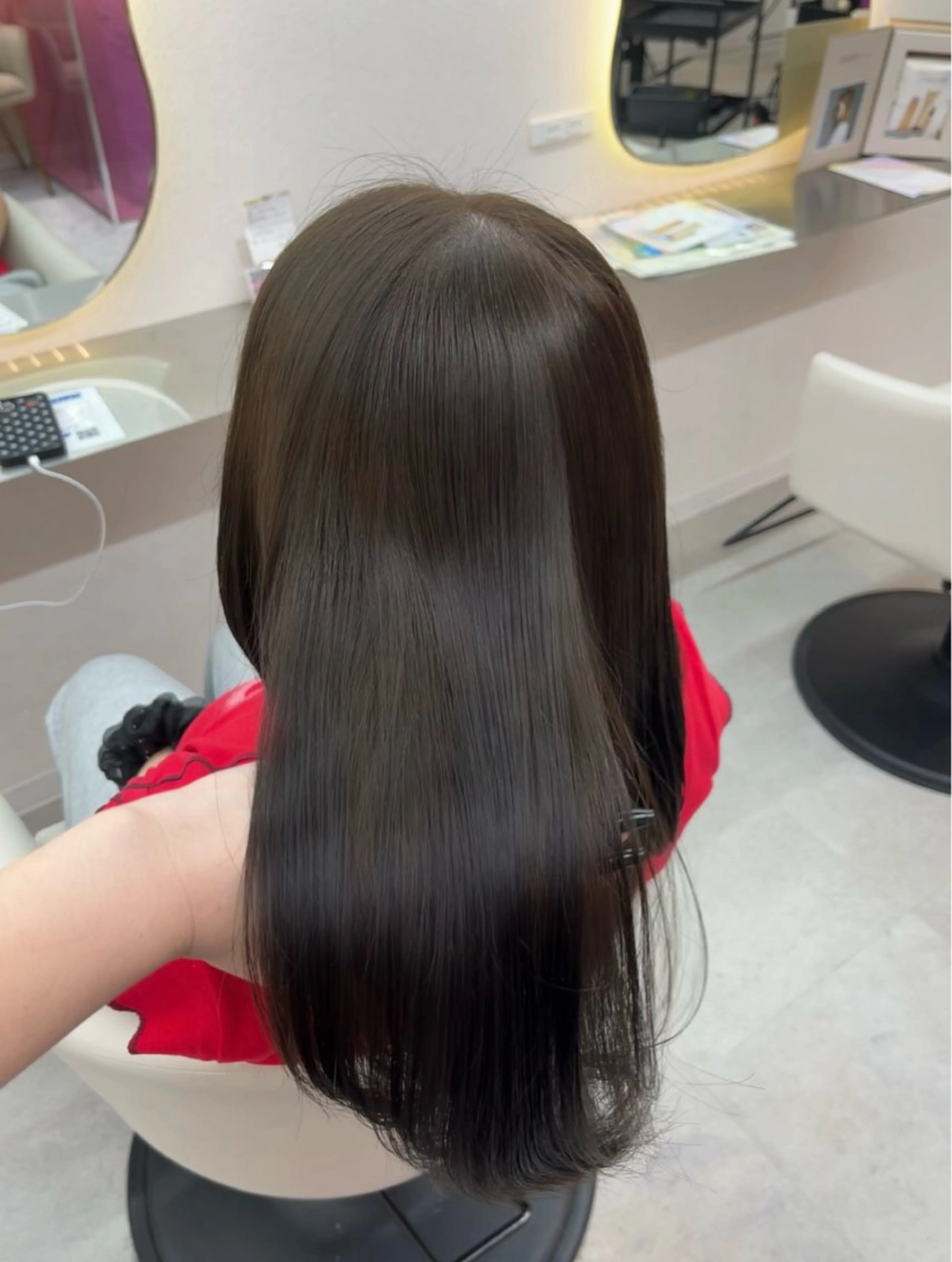 セミロング 艶感ハイトーン/ 池袋/mei🩶のヘアスタイル