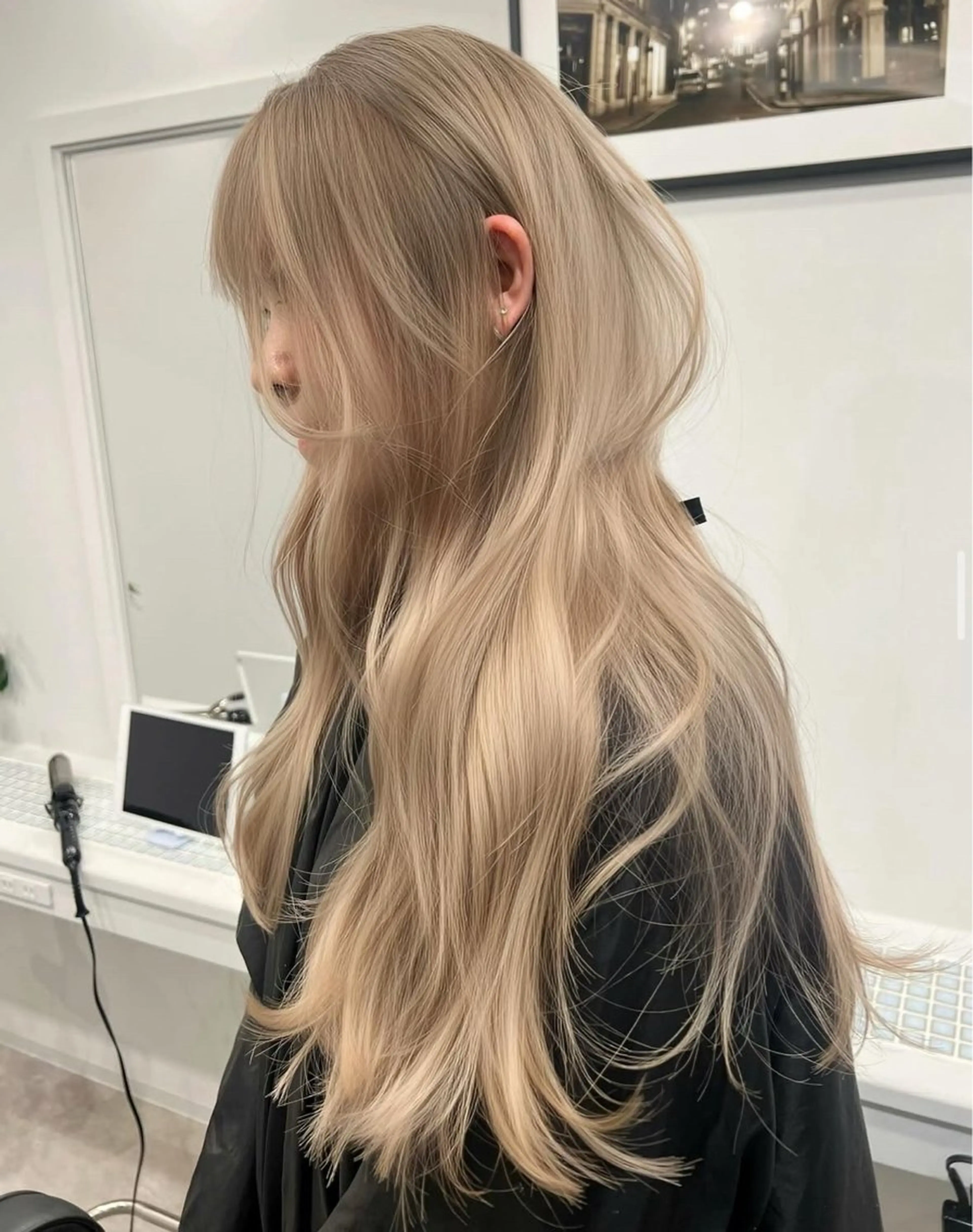 ロング カラー ベージュカラー ヘアカラー Via四条烏丸所属・SEINA️️/烏丸 ブリーチ/ハイトーンのヘアスタイル