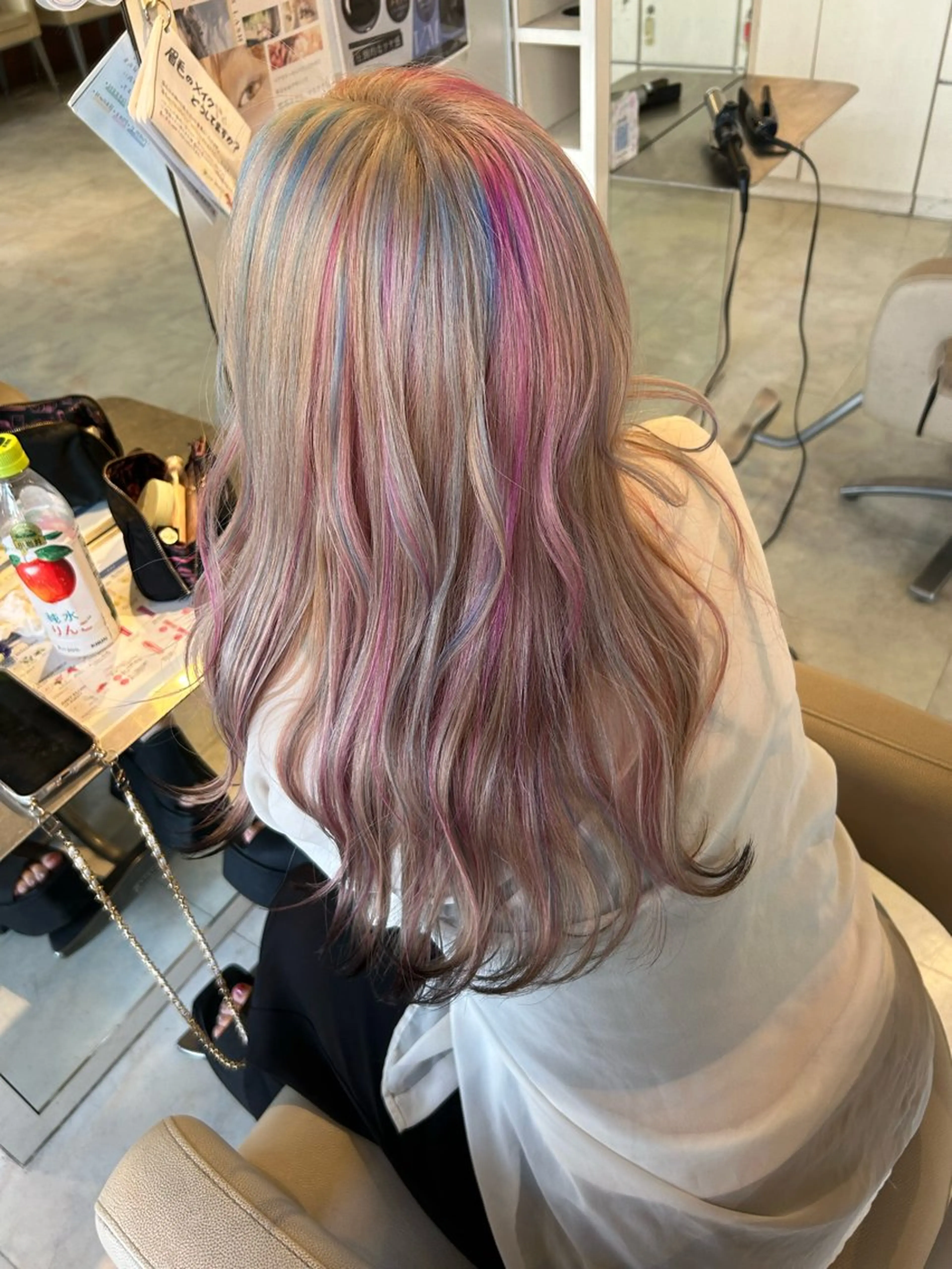 ロング カラー ハイライトカラー ピンクカラー ハイライト ヘアカラー 小森 永のヘアスタイル