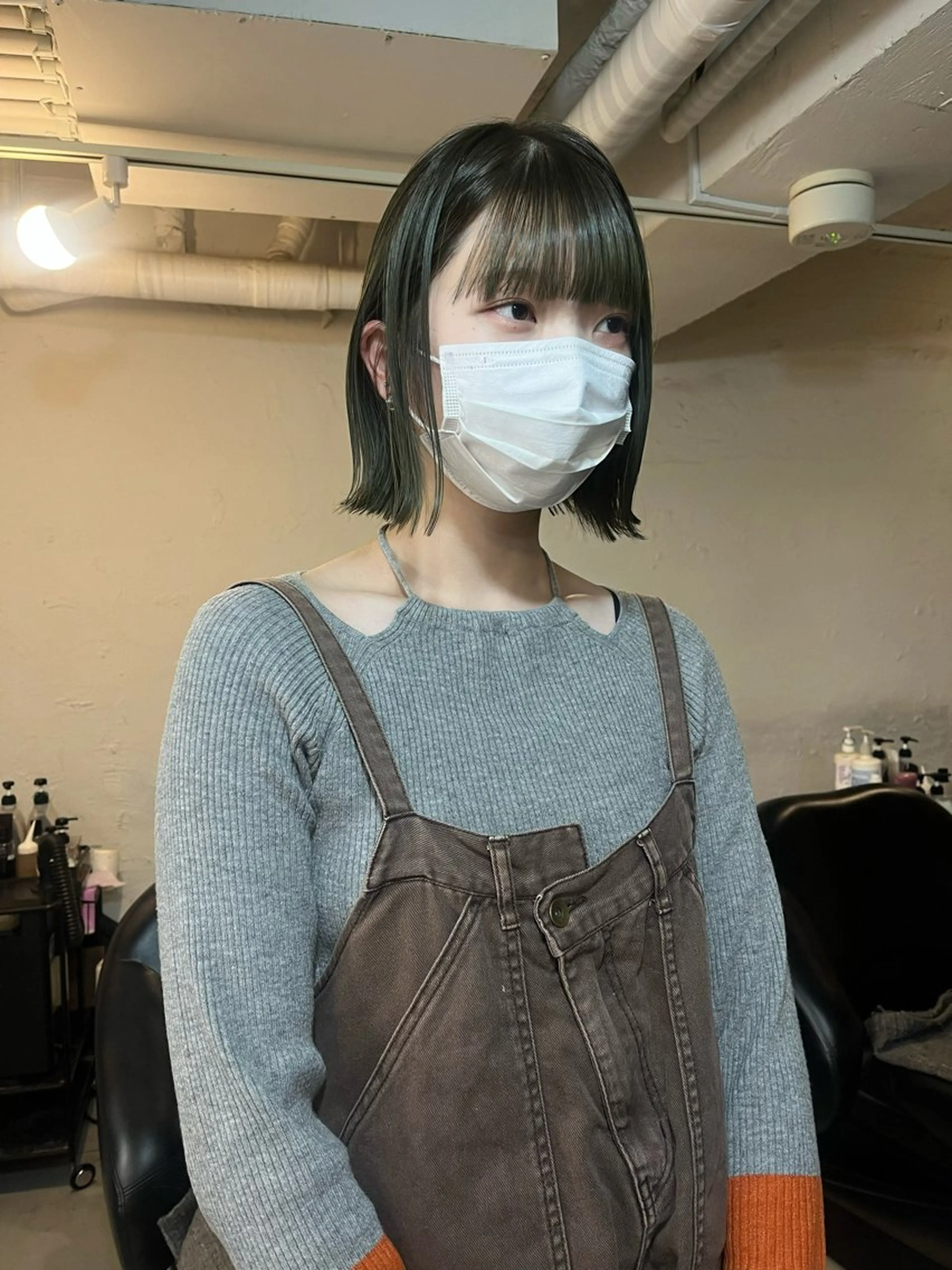 ショート カラー mizuho🐈‍⬛ 艶髪￤ダークトーンのヘアスタイル