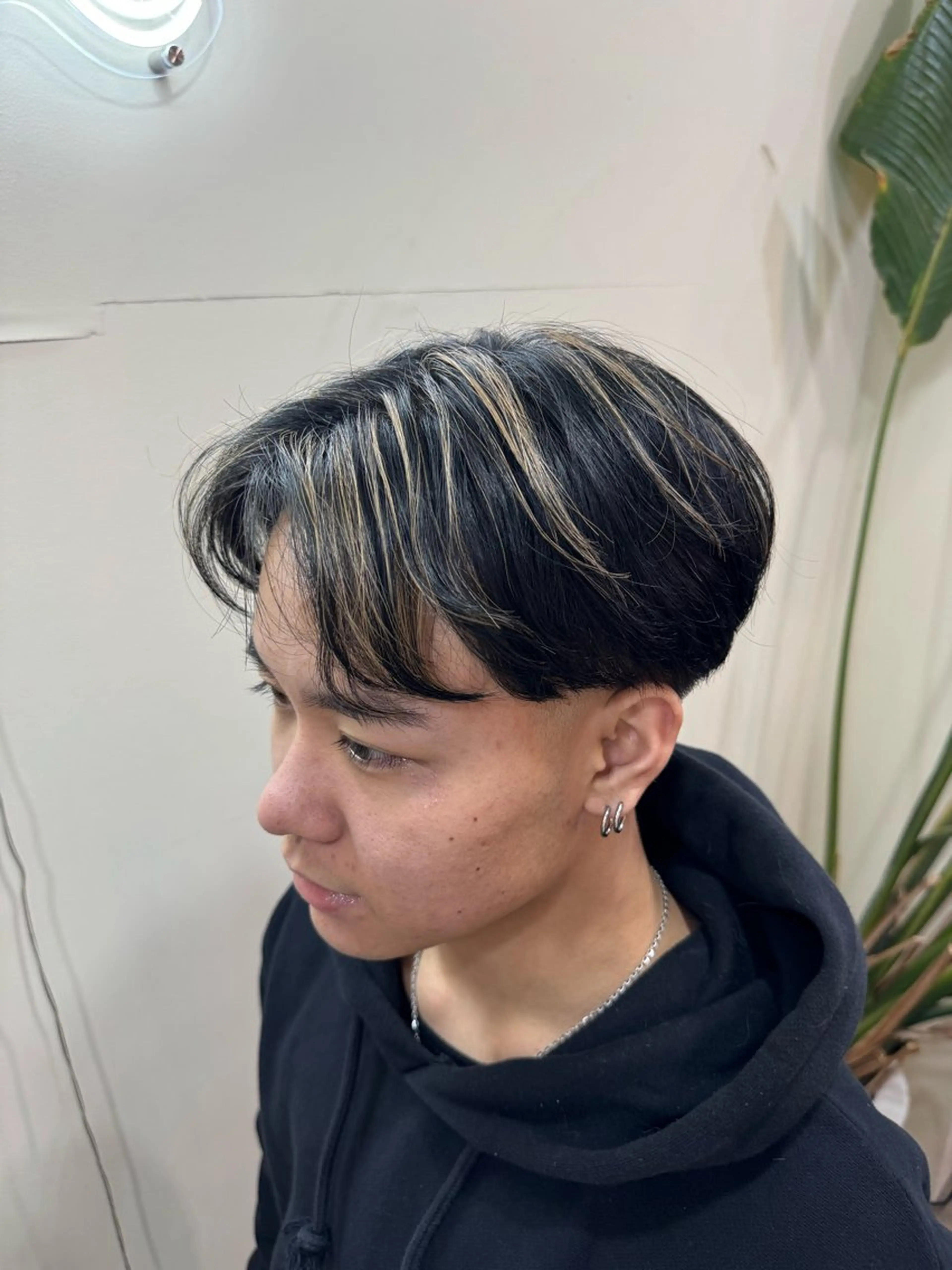 ショート カラー メンズ カット ヘアカラー 若尾 貴斗のヘアスタイル