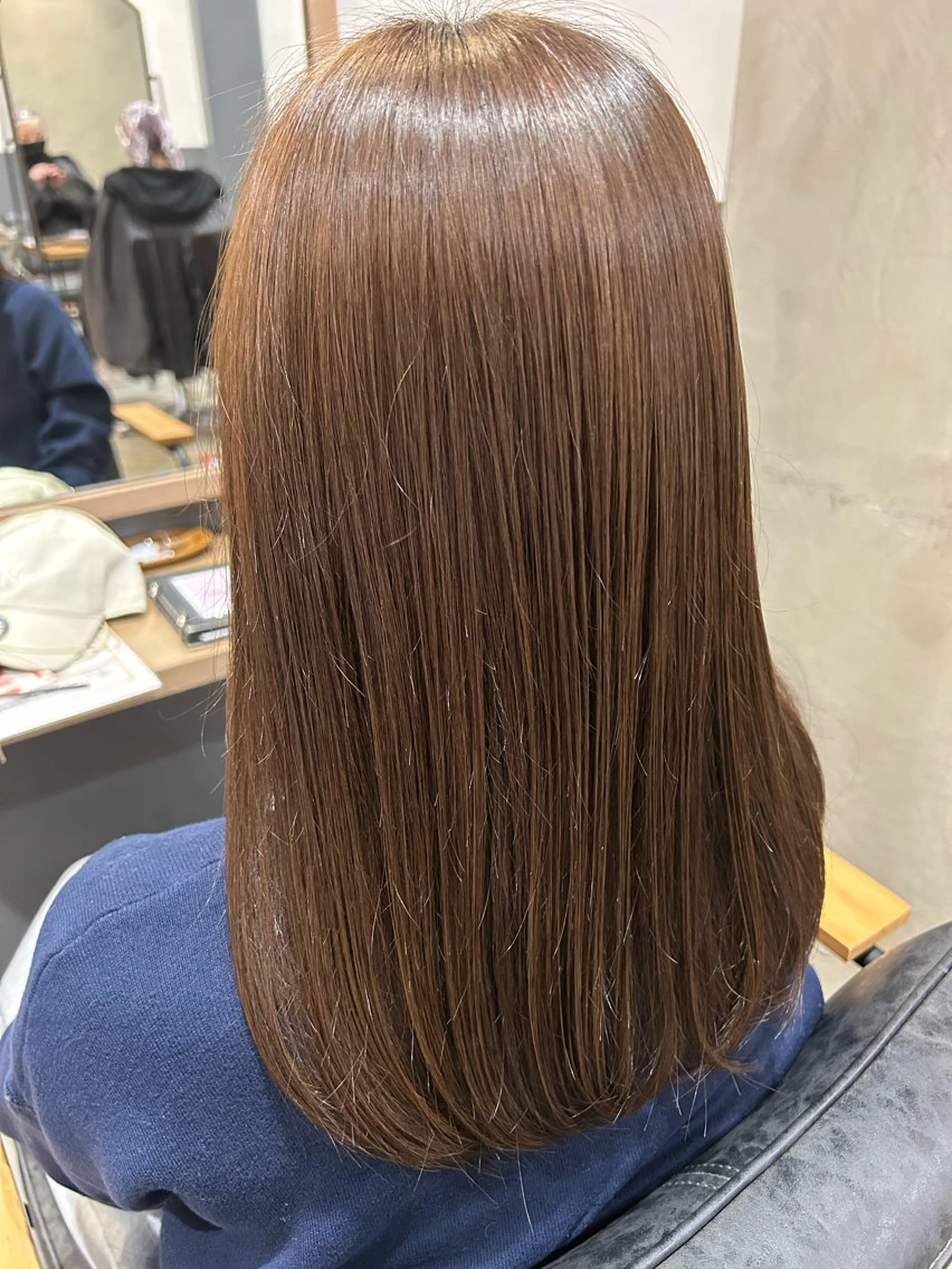 ミディアム カット ヘアカラー lolonois 宮城茉歩呂のヘアスタイル