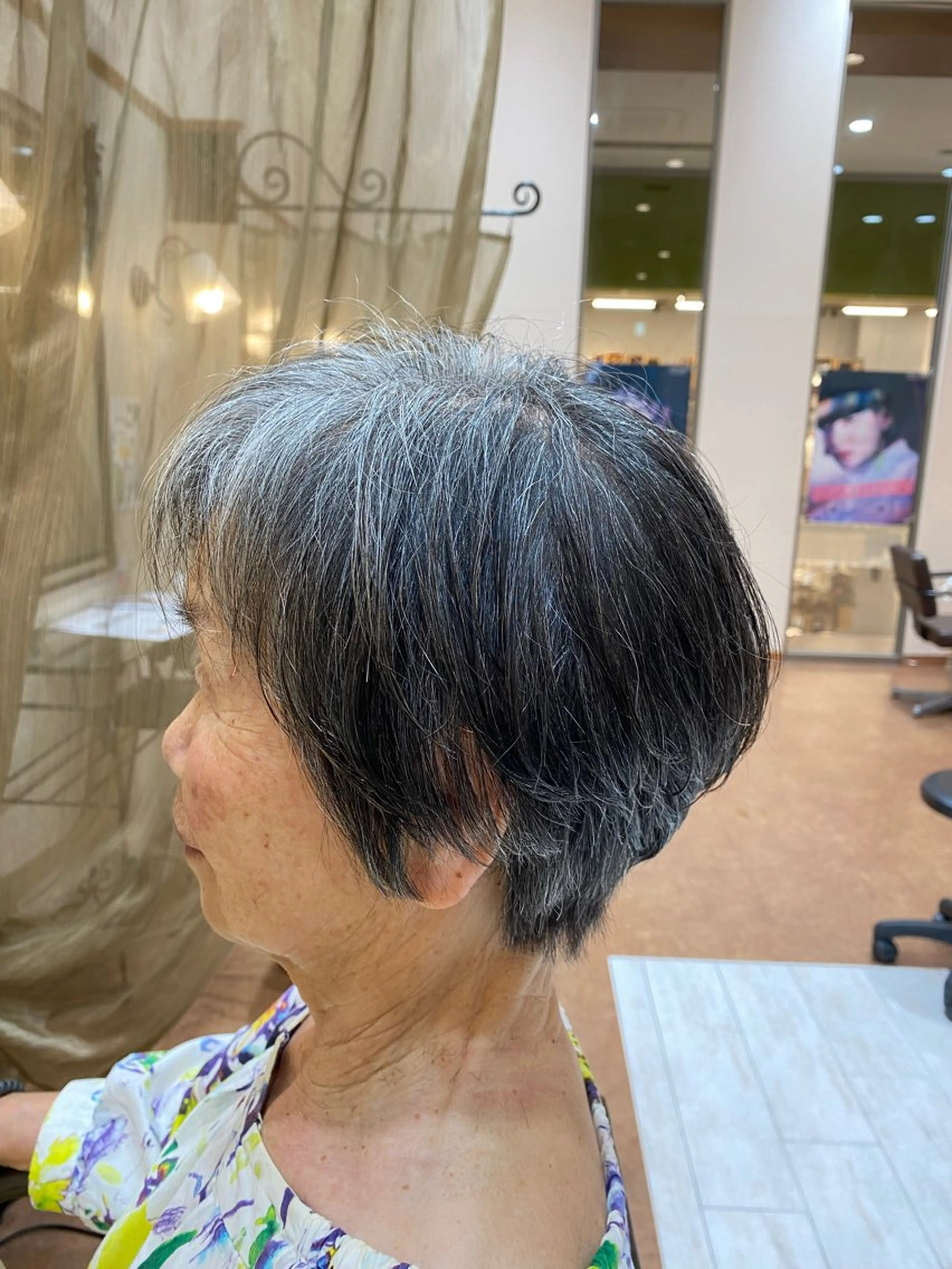 ショート 大川 真奈のヘアスタイル