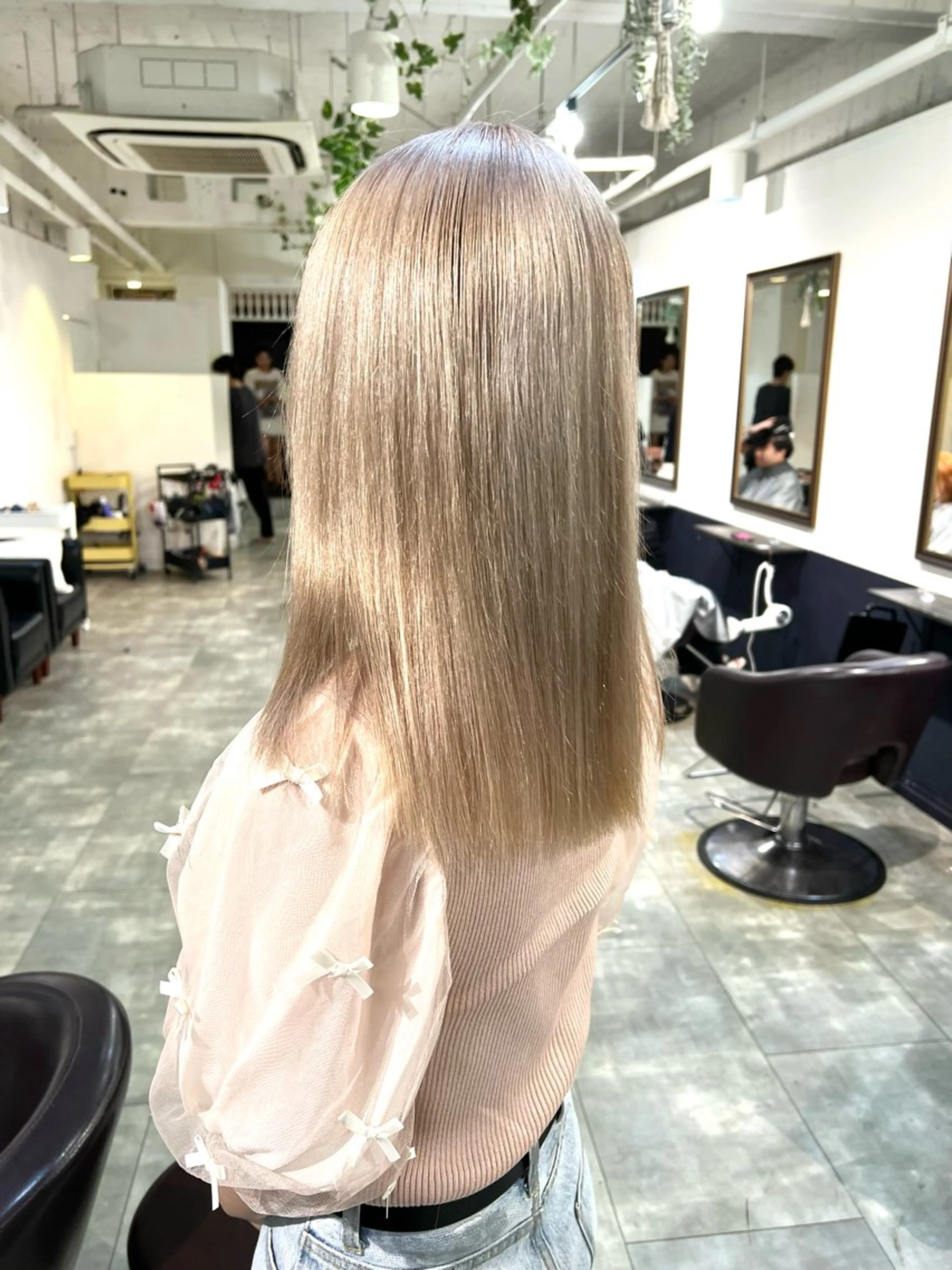 ロング カラー ケアブリーチ/ili 村上佳那多のヘアスタイル