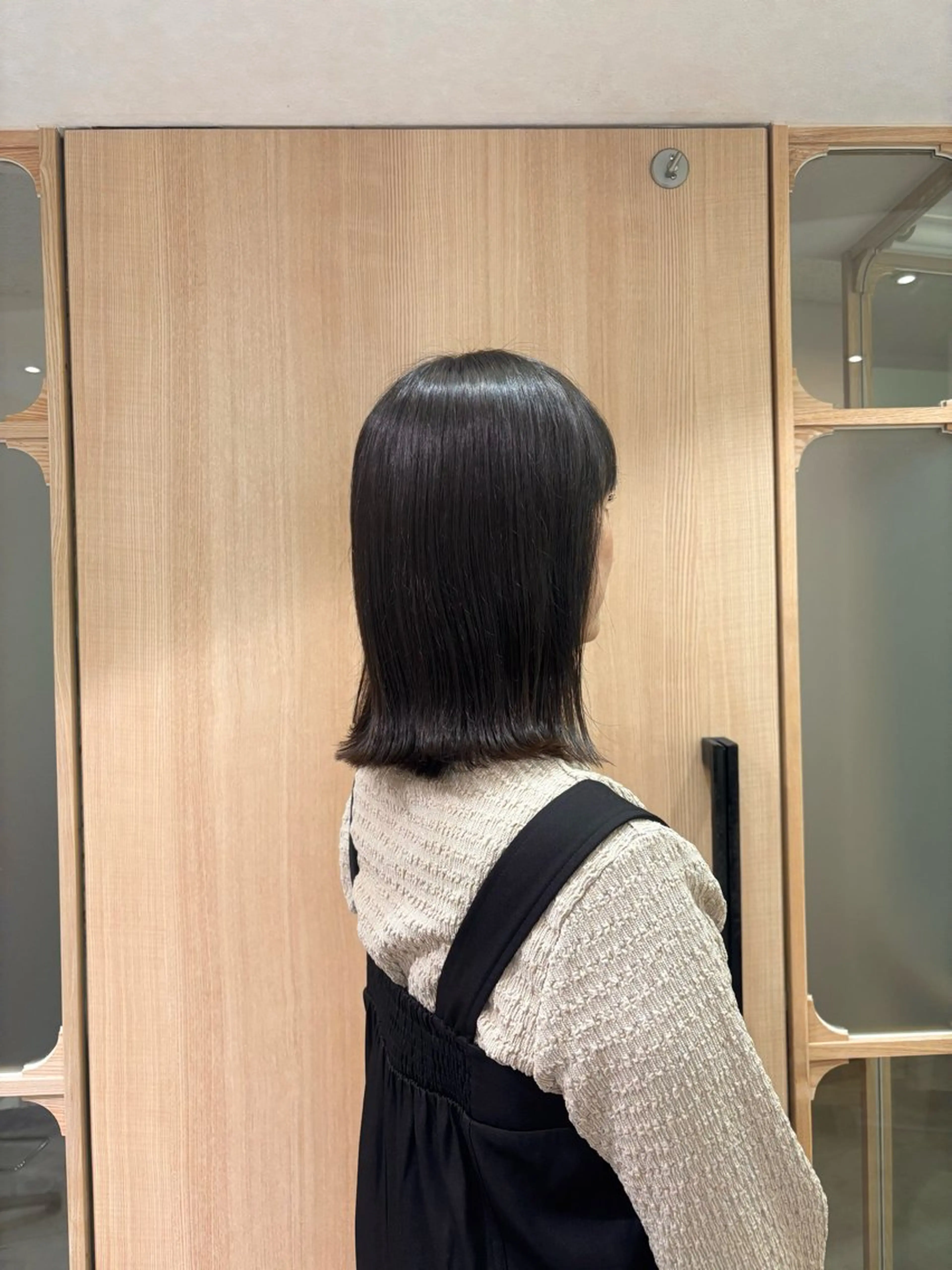 ミディアム 外ハネヘア Rudder 牛嶋のヘアスタイル