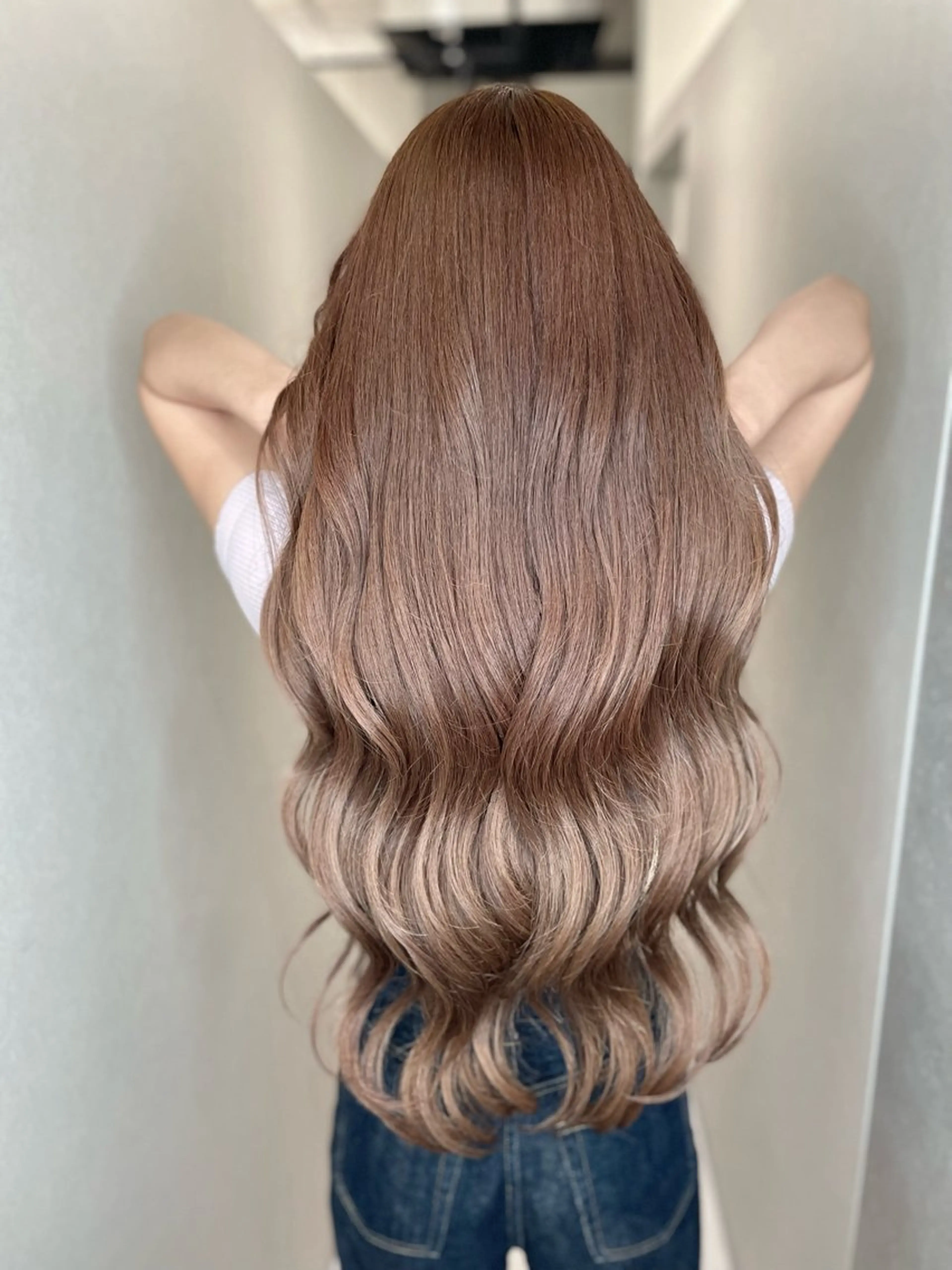 ロング カラー ブリーチ 透明感カラー デート 今井 勝也のヘアスタイル