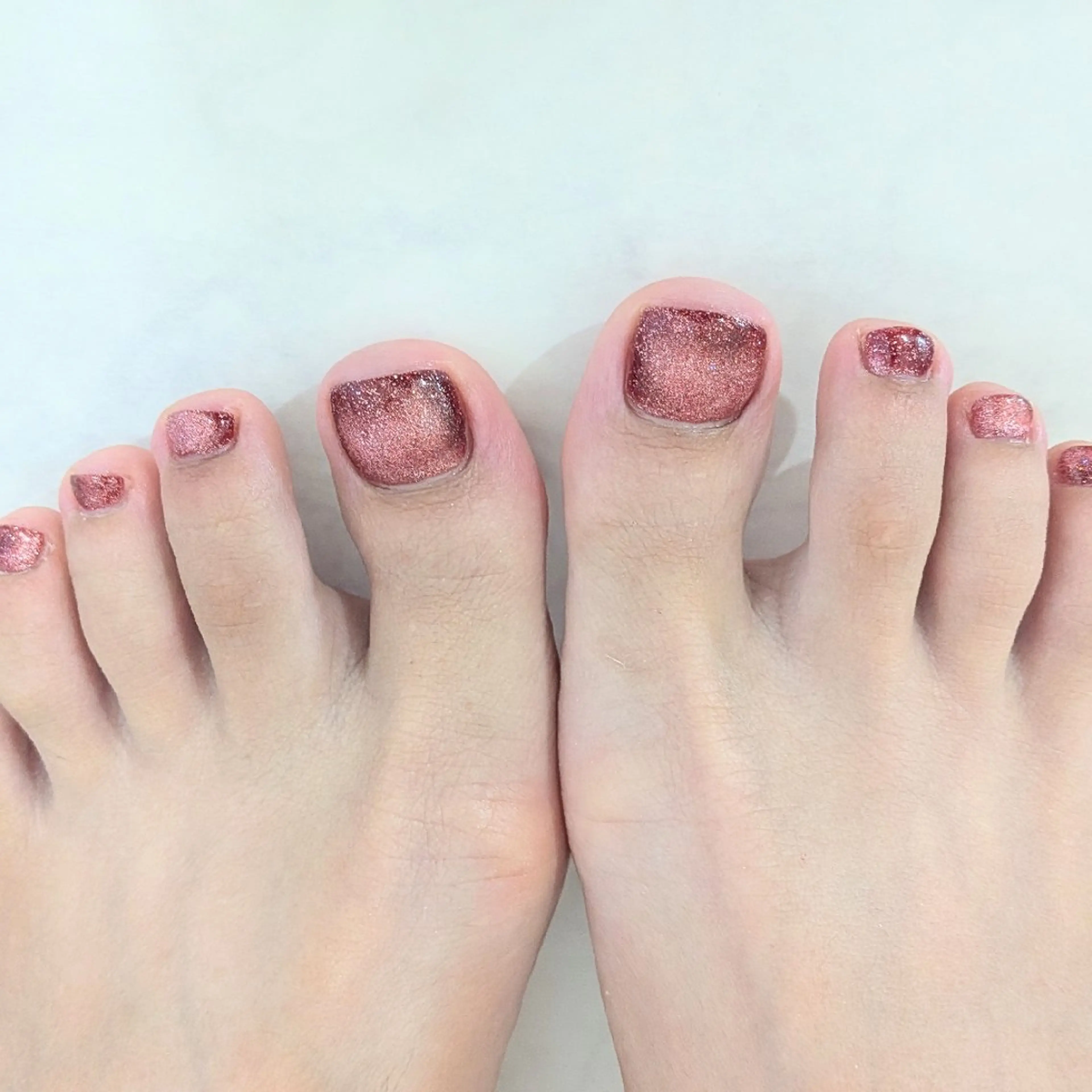 ネイル フットネイル マグネットネイル ワンカラーネイル Gerbera Nailistのネイルデザイン