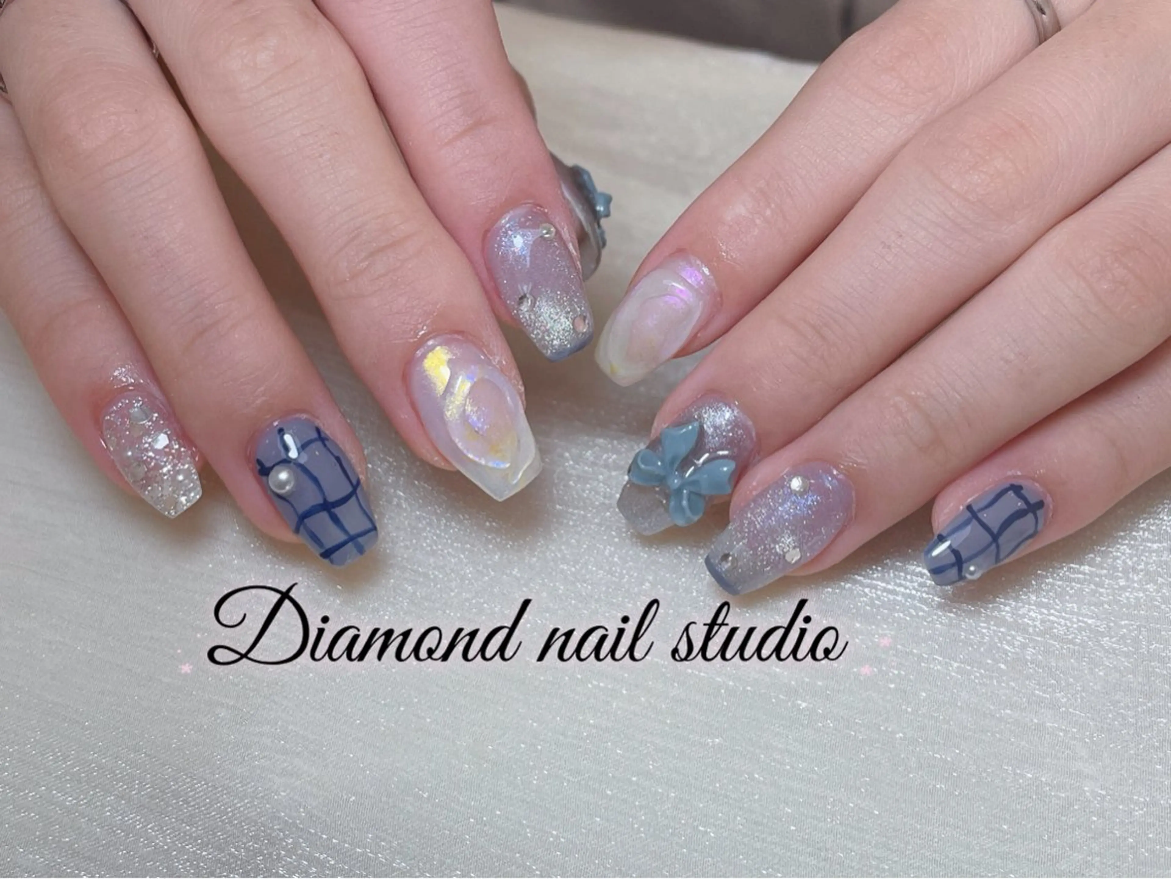 ネイル アートネイル オーロラネイル ガーリー キラキラネイル 韓国ネイル ハンドネイル ハンドケア Asher-Yuki 🍁のネイルデザイン