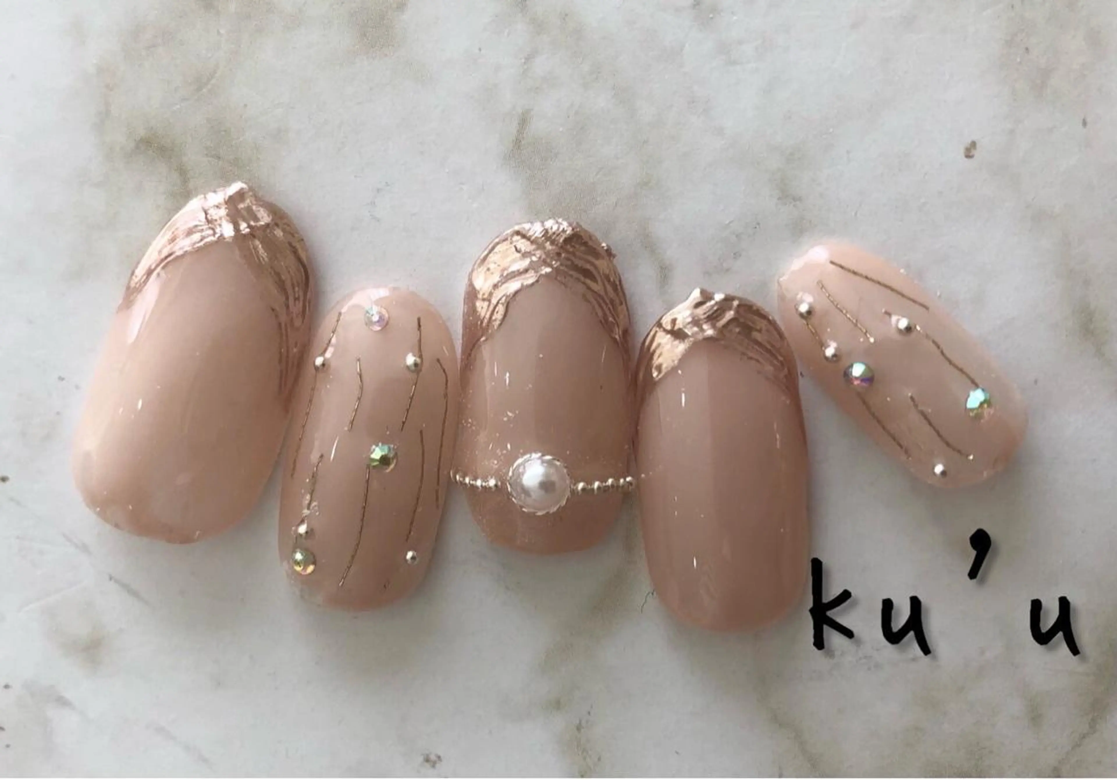 ネイル ハンドネイル フットネイル サロンku'u所属・salon kuuのネイルデザイン
