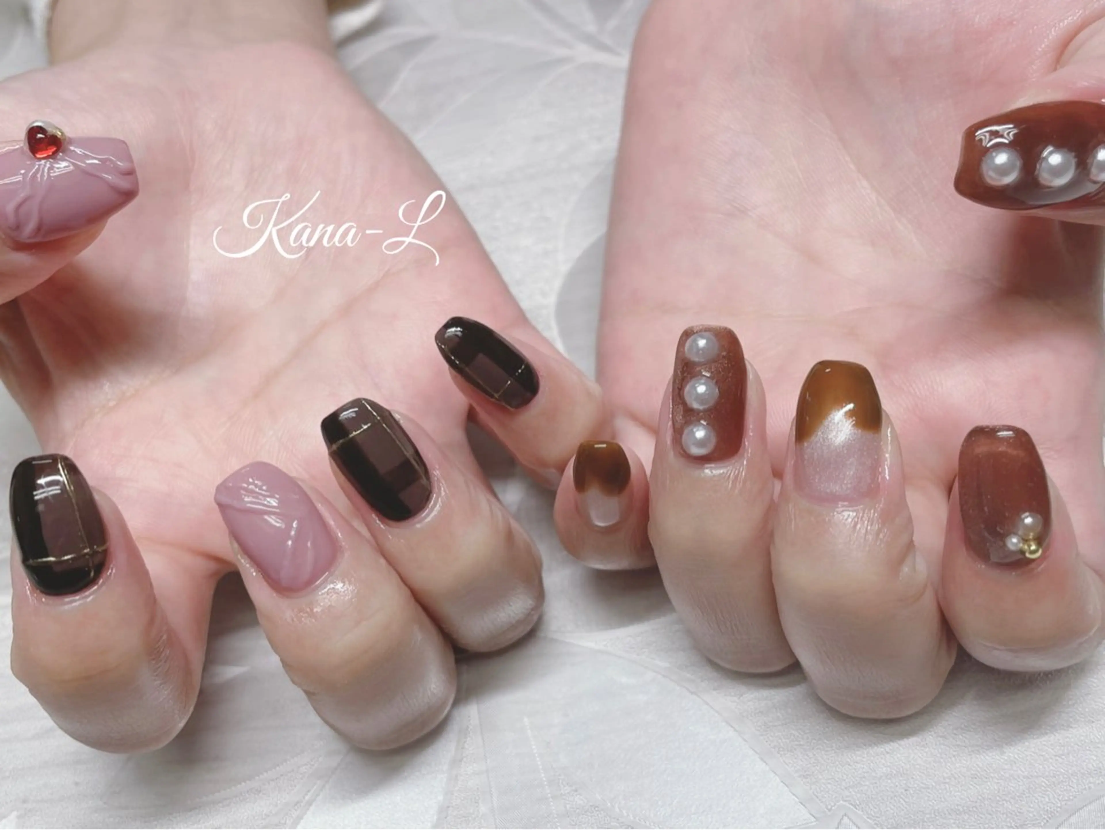 ネイル ジェルネイル ニュアンスネイル パラジェル 芦辺 香奈のネイルデザイン