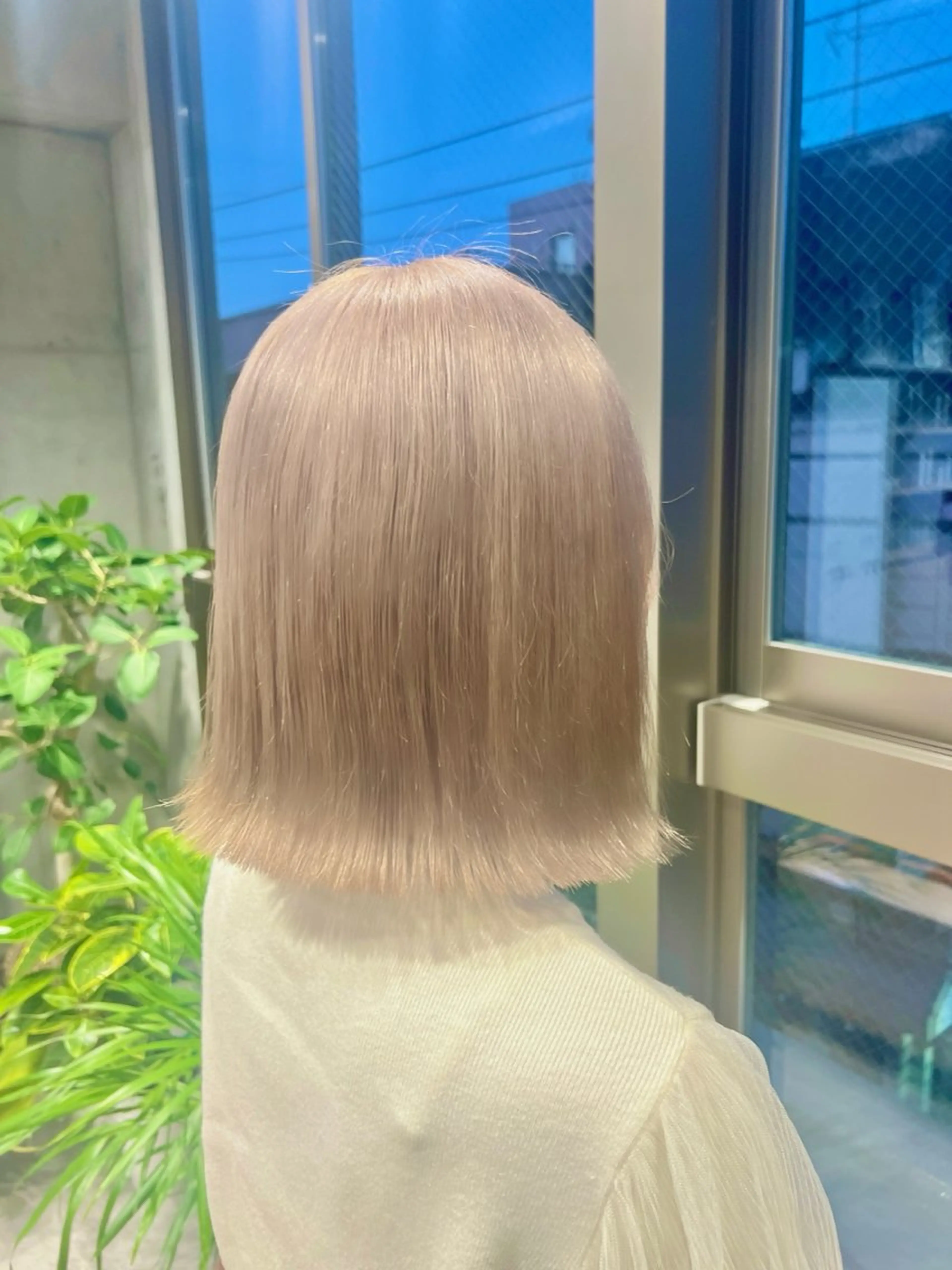 カラー ベージュカラー ミルクティーベージュ 透明感/血色カラー/ 似合せレイヤー/ゆいのヘアスタイル