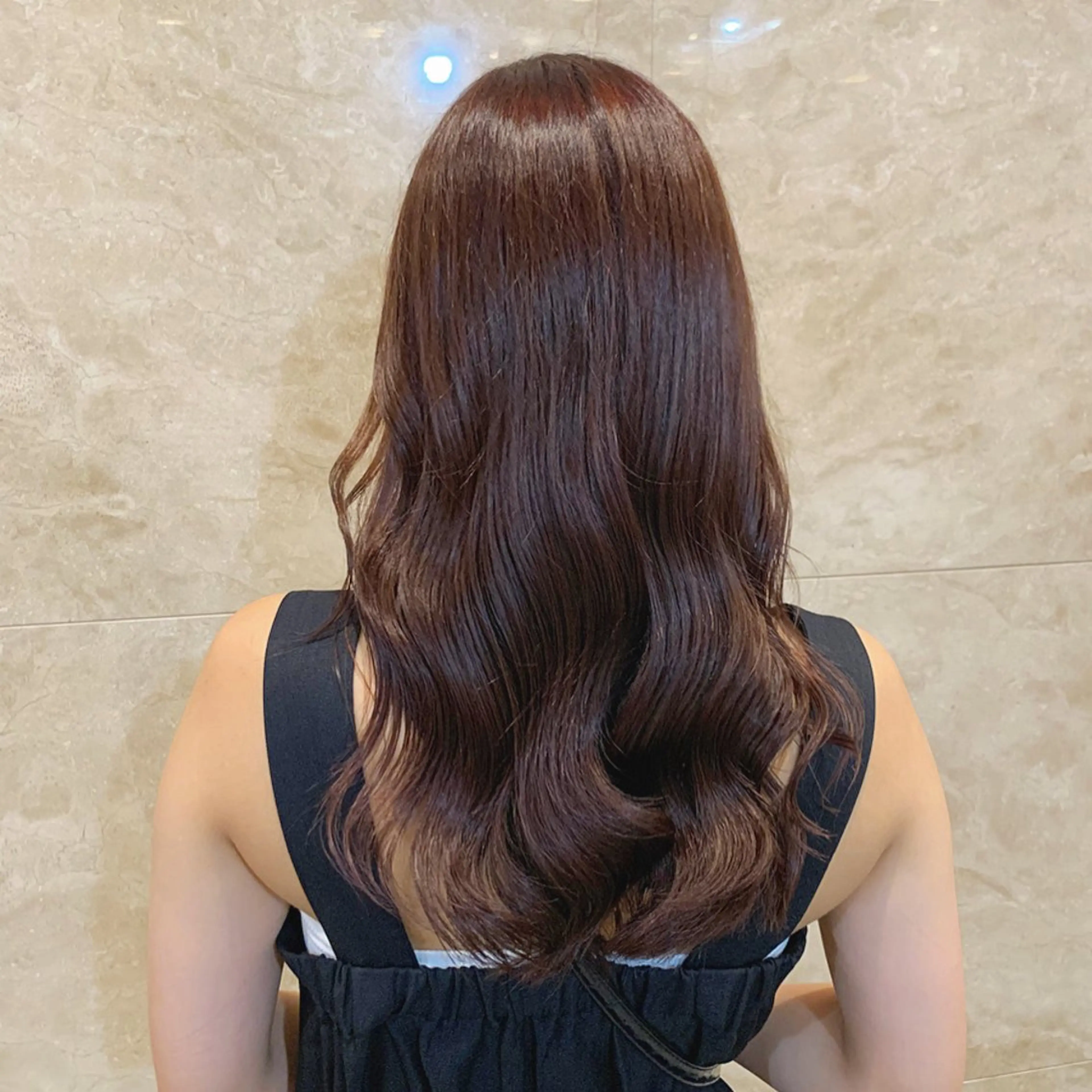 セミロング カラー カット ヘアカラー 中島 由理菜のヘアスタイル