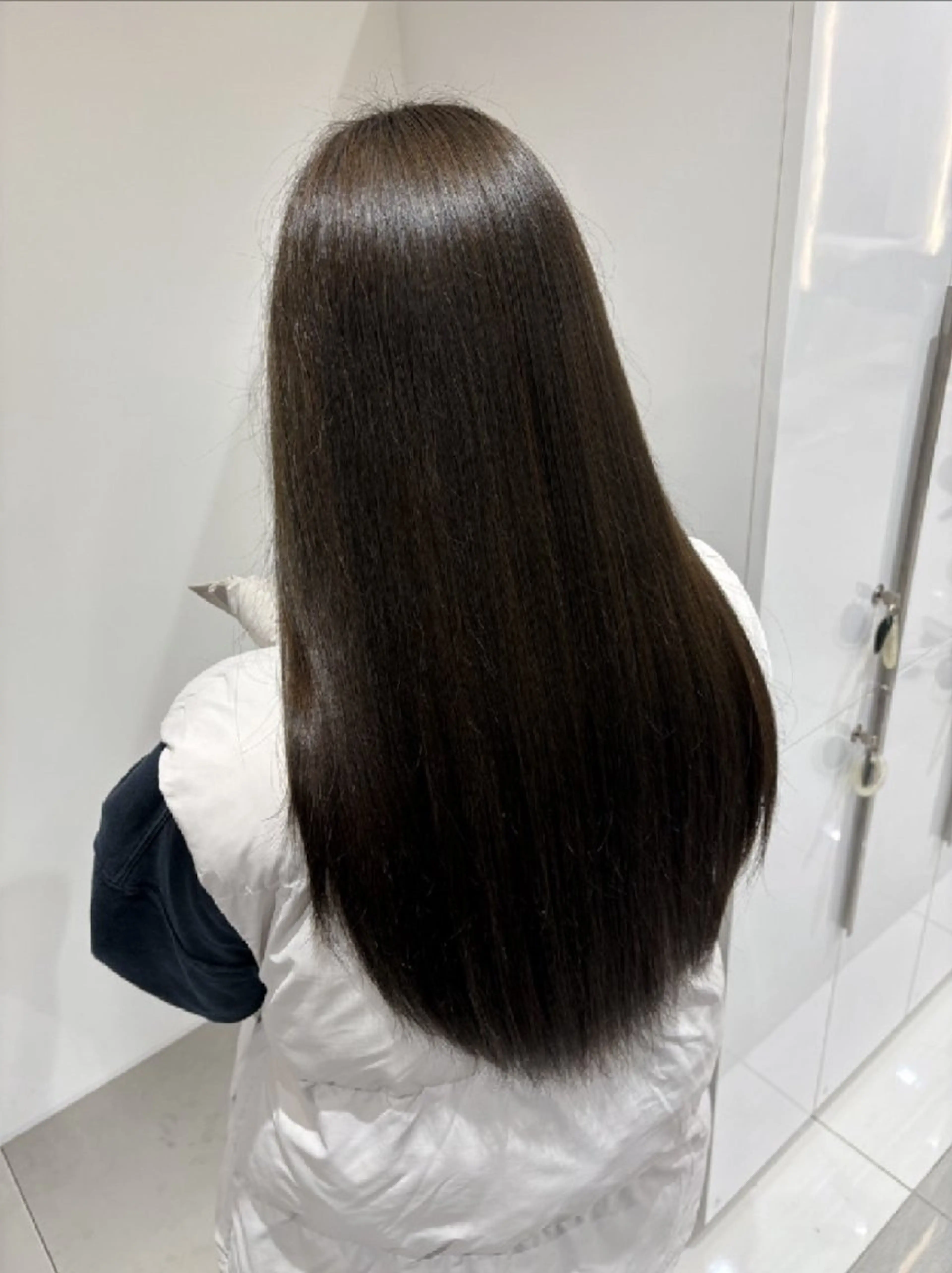 日頃の疲れをリフレッシュ🫧 10分ヘッドスパ&クリスタルトリートメントシャンプーブロー付の写真