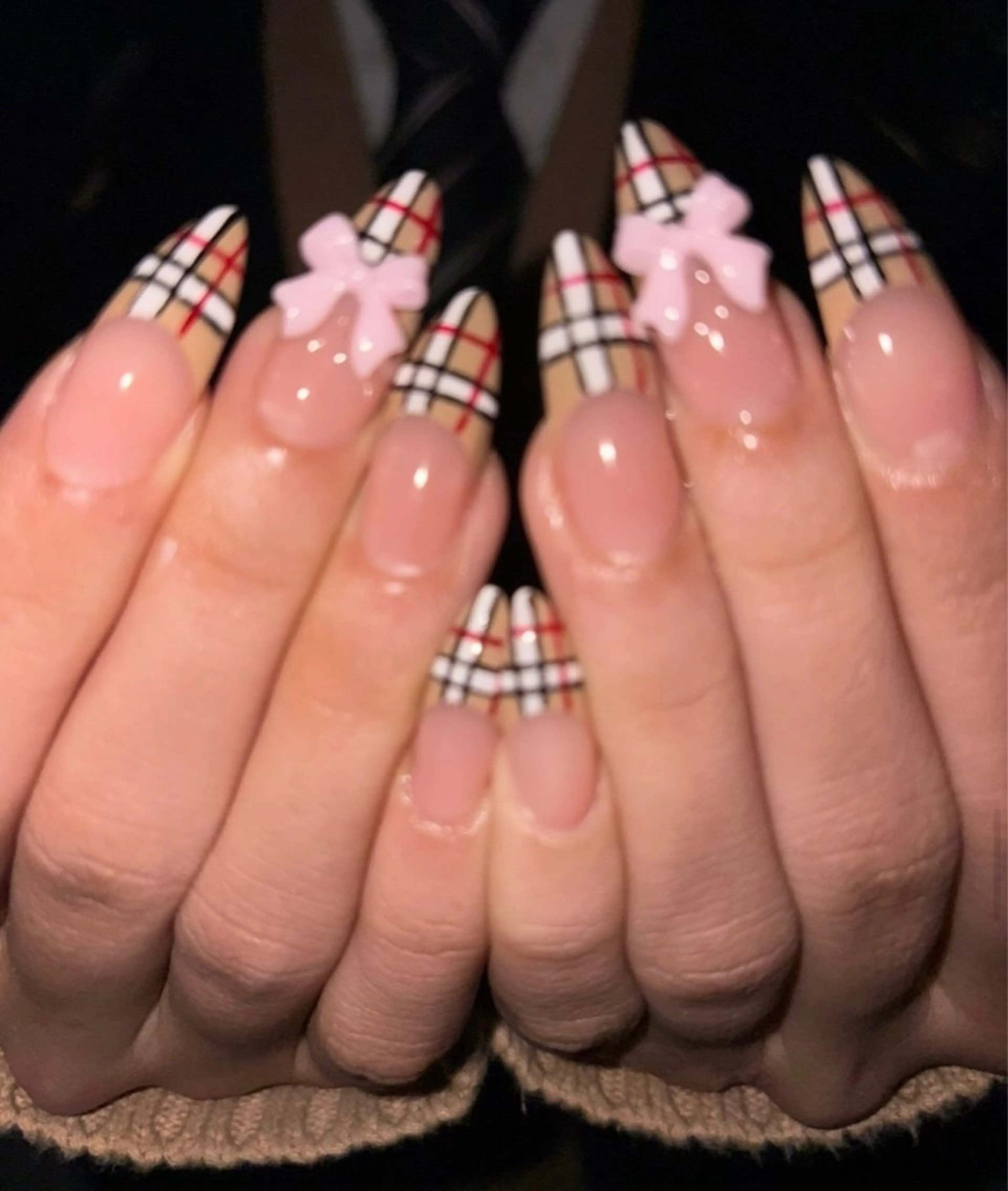 ネイル アートネイル ストーンネイル ネイルチップ ハンドネイル NiJi Nailsのネイルデザイン