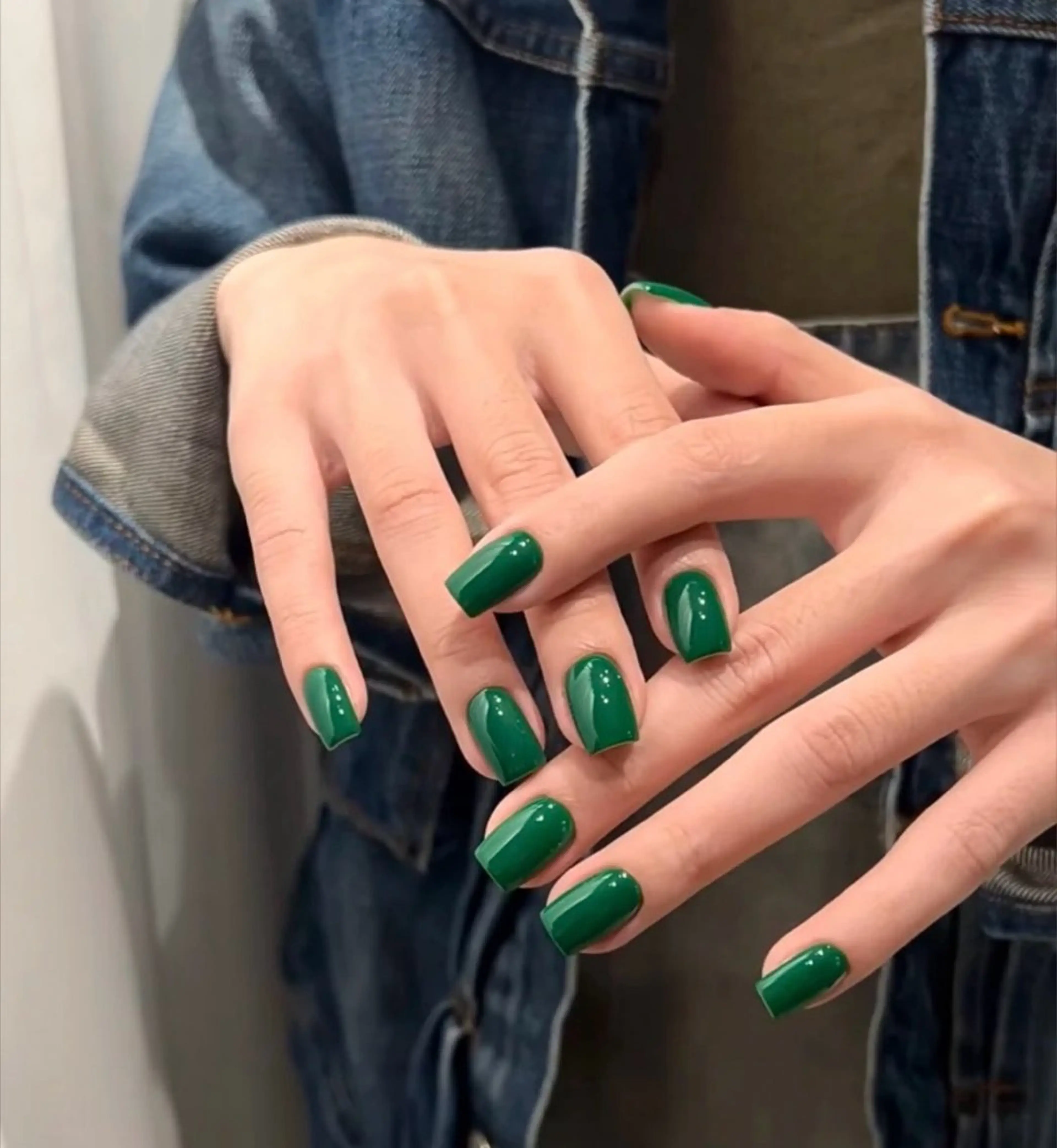 オフありハンドワンカラー🩵ストーン4個付きの写真