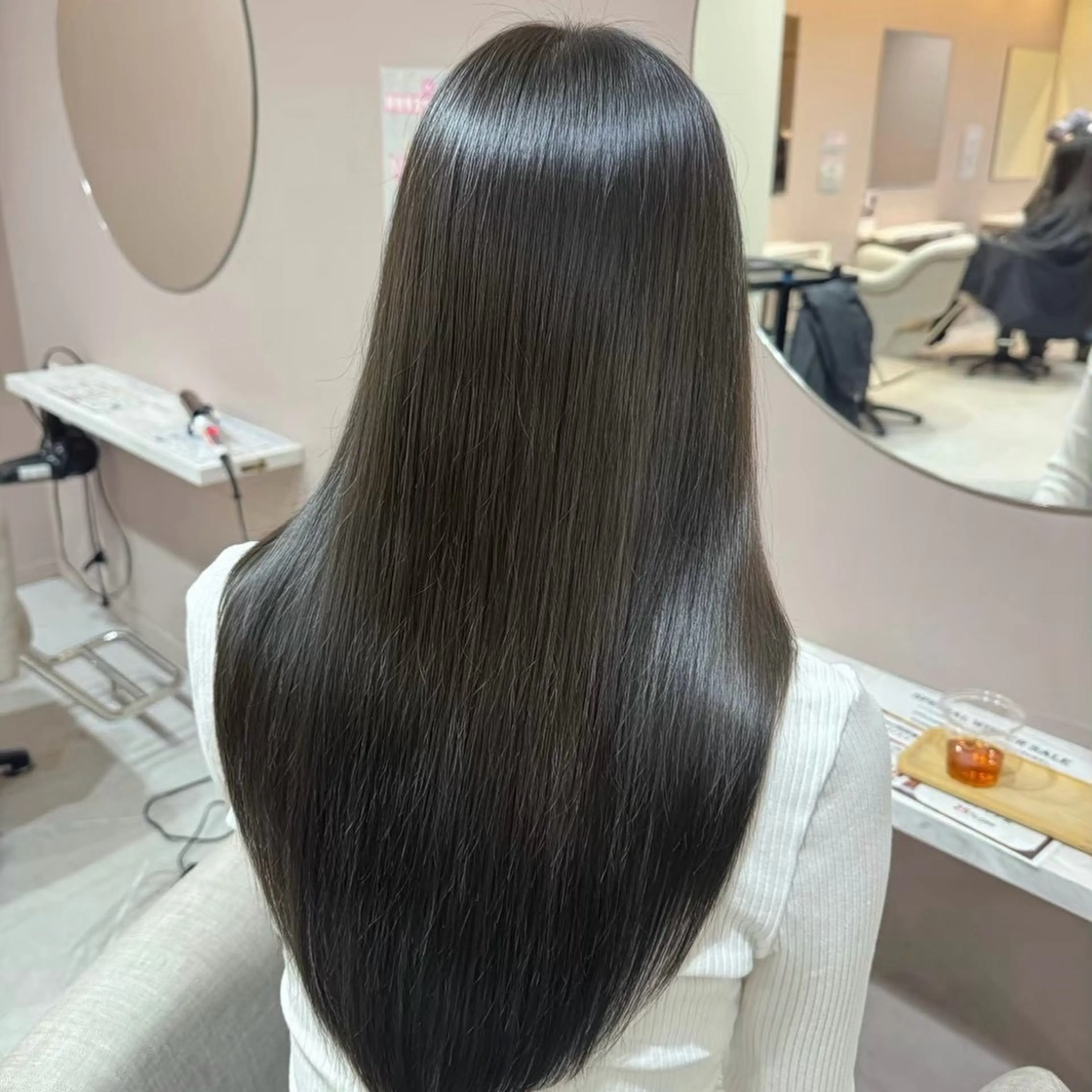 ロング 💖ハイトーン特化 💖nanaのヘアスタイル