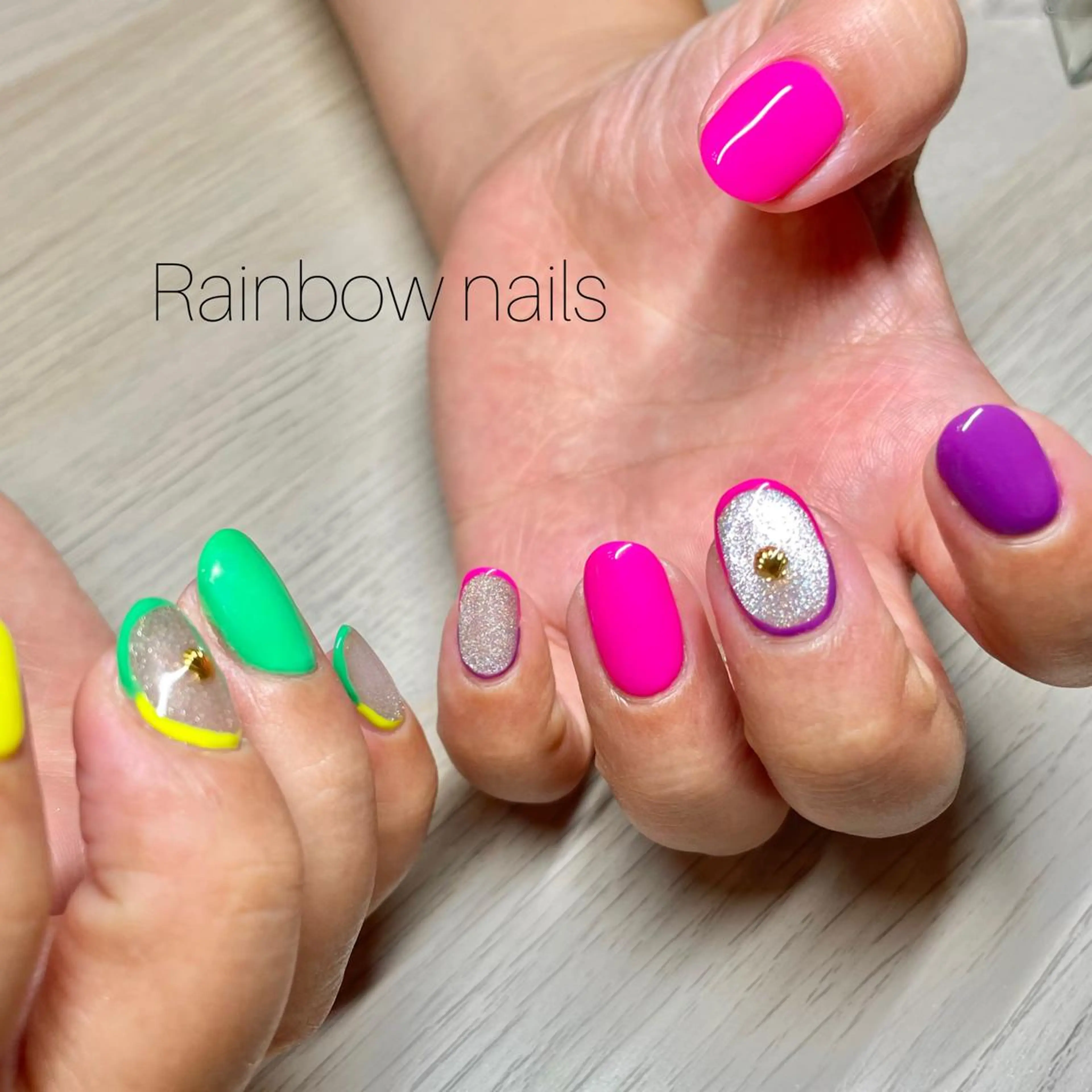 ネイル Rainbow nailsくろちゃんのネイルデザイン