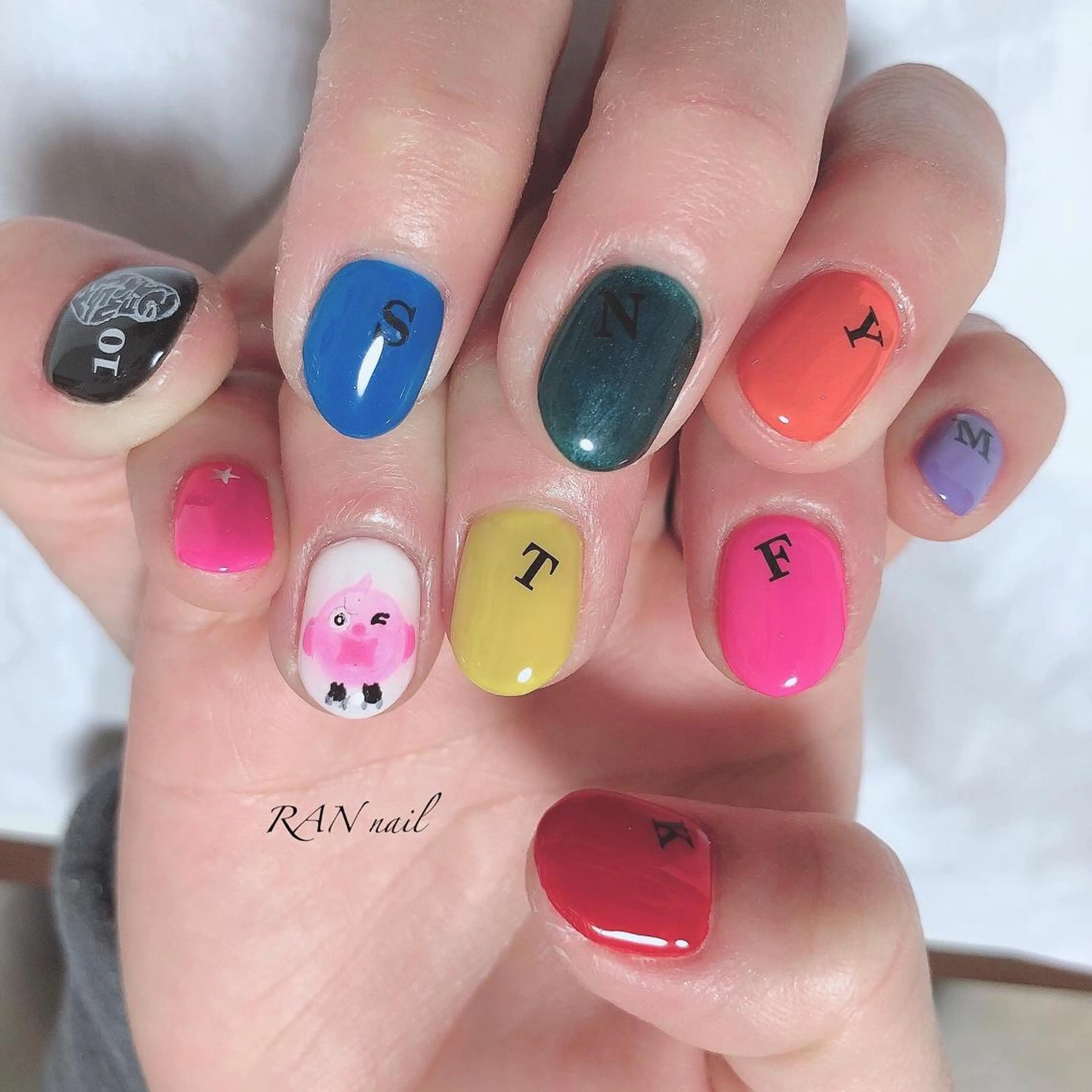 ネイル 夏ネイル ハンドネイル フットネイル RAN nailのネイルデザイン