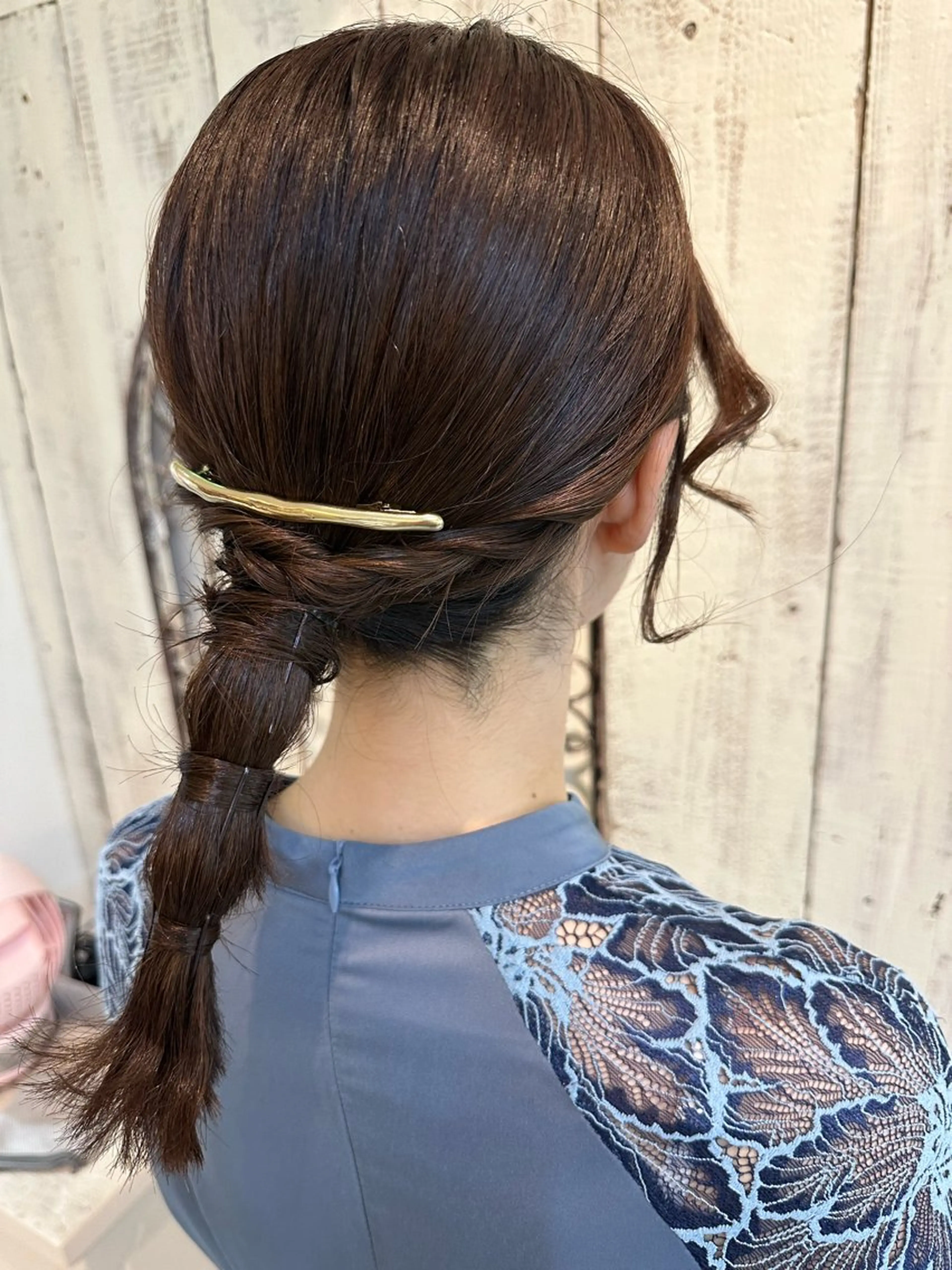 セミロング 足立 穂乃果のヘアスタイル