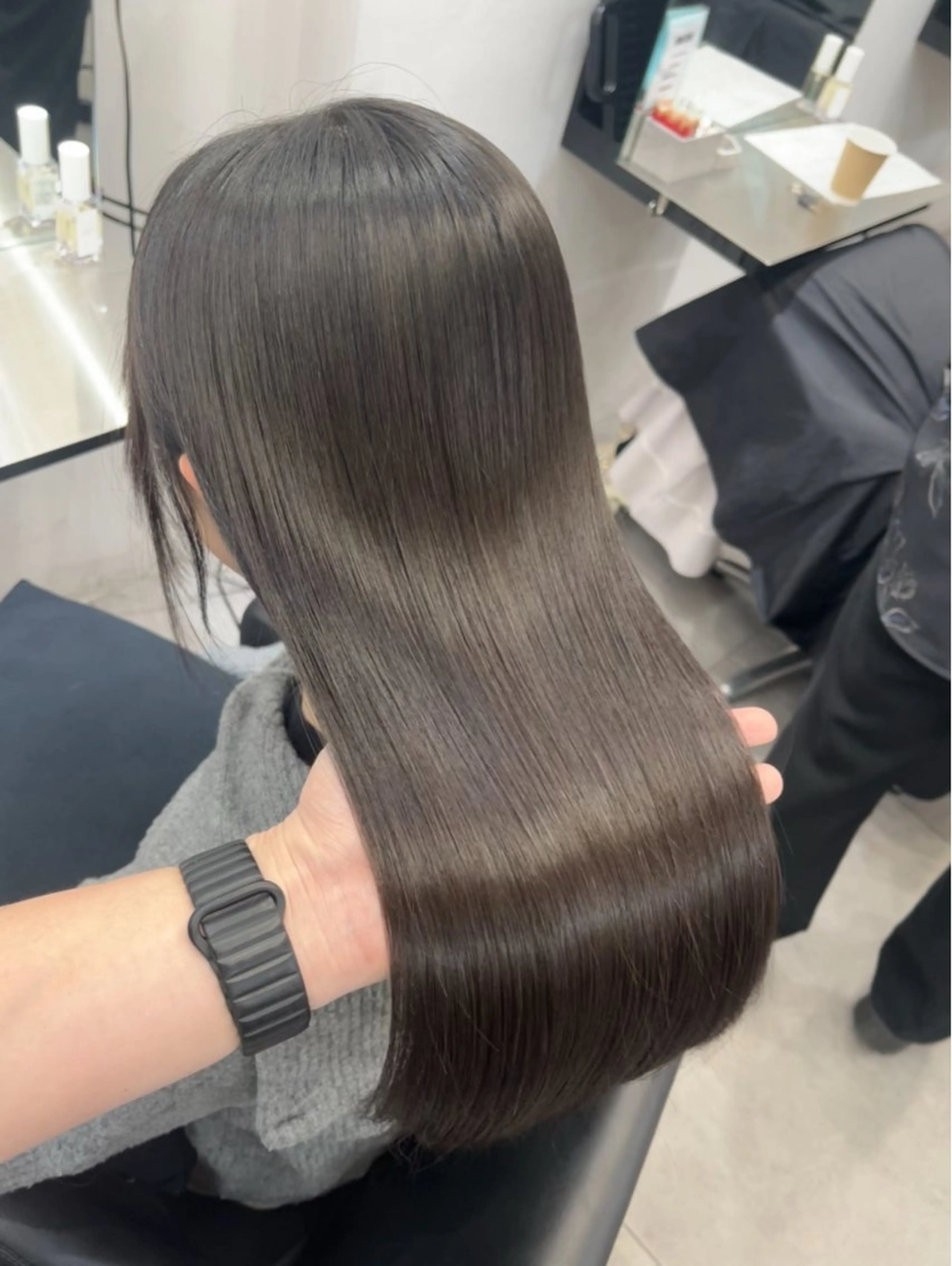 ロング カット ヘアカラー 縮毛矯正 トリートメント 髪質改善/縮毛矯正 梅田茶屋町/西尾祐作のヘアスタイル