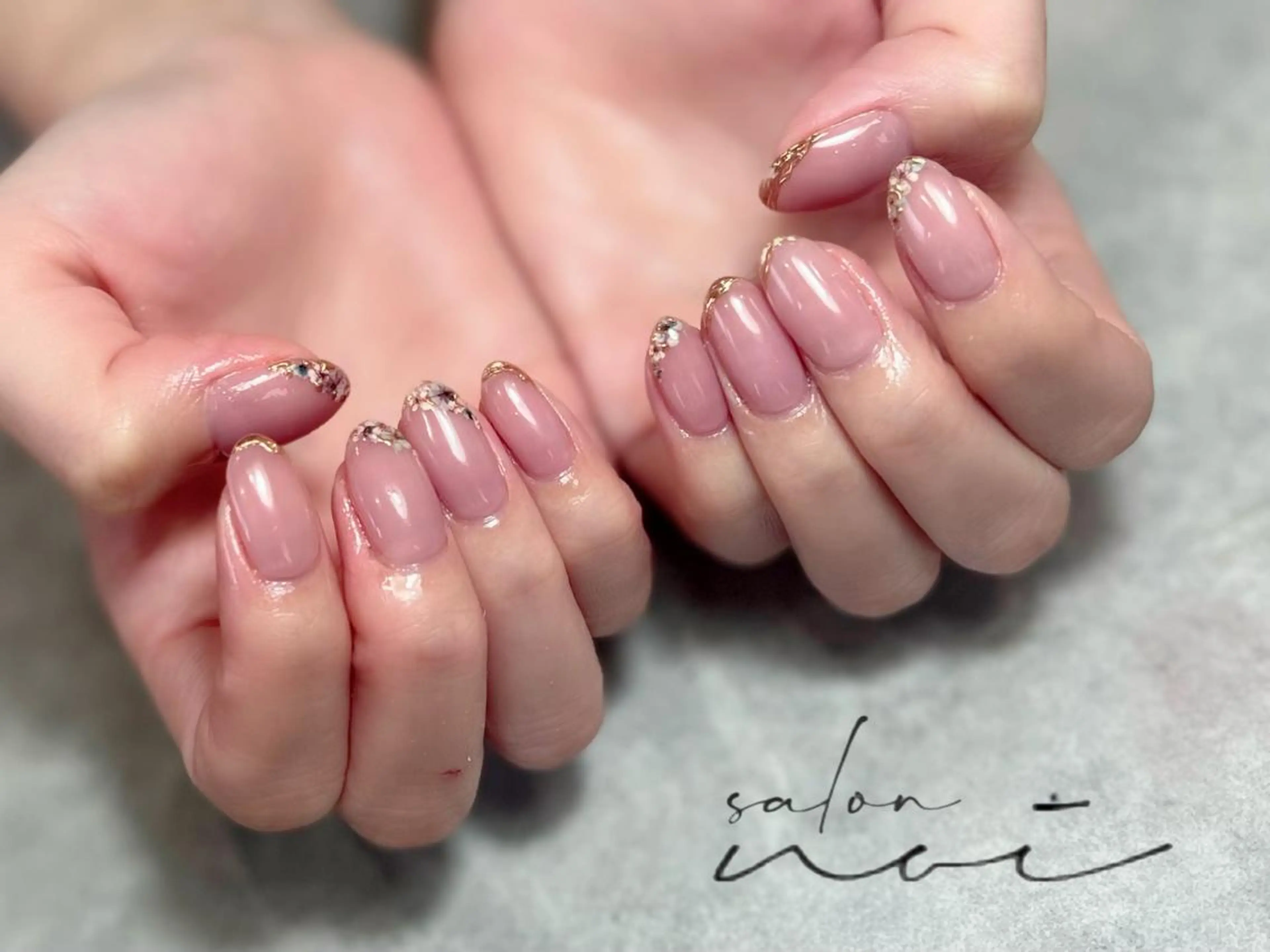 ネイル フレンチネイル オフィスネイル ハンドネイル salon noi所属・salon noiのネイルデザイン