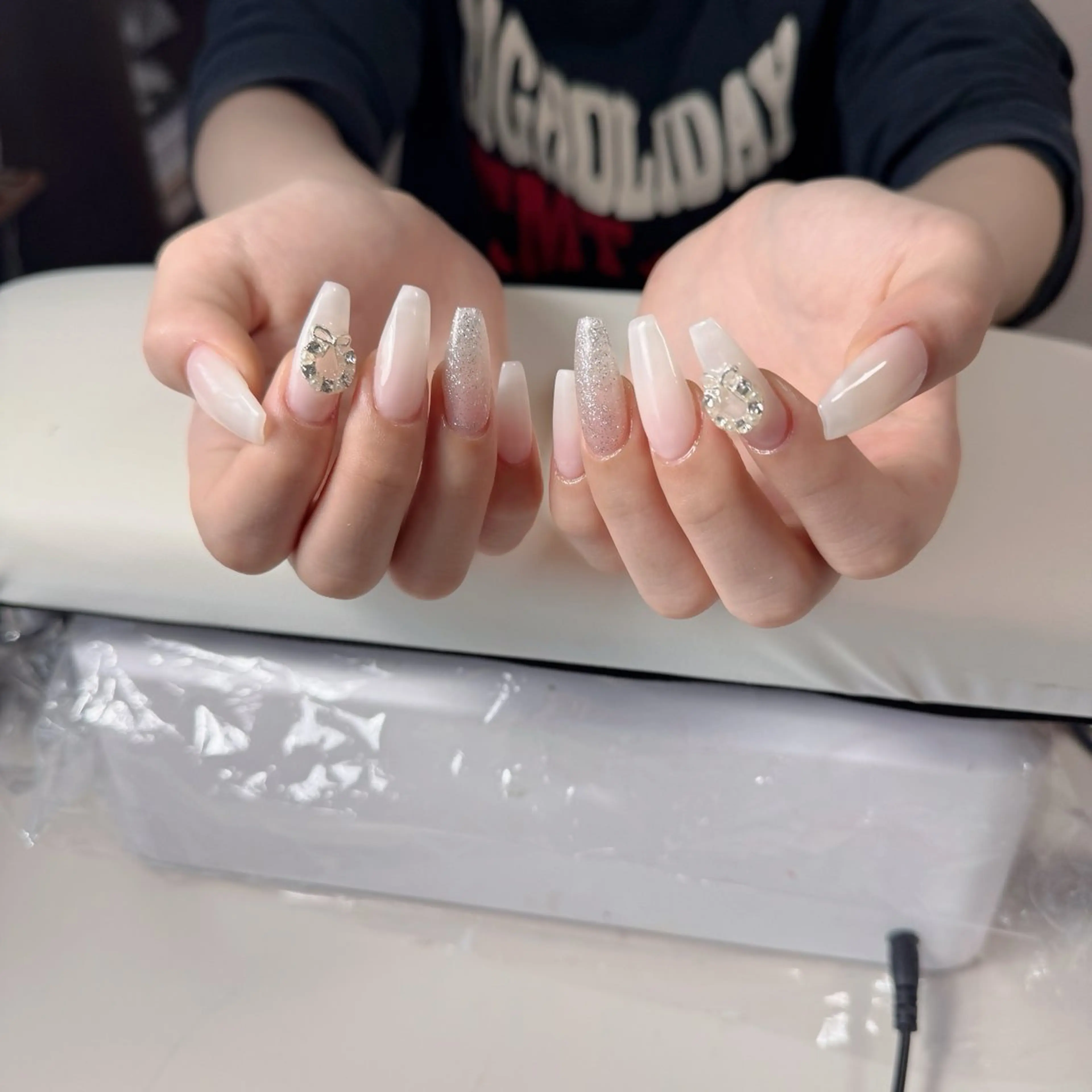 ネイル チークネイル フレンチネイル グラデーション 韓国ネイル マグネットネイル Hana Nailのネイルデザイン