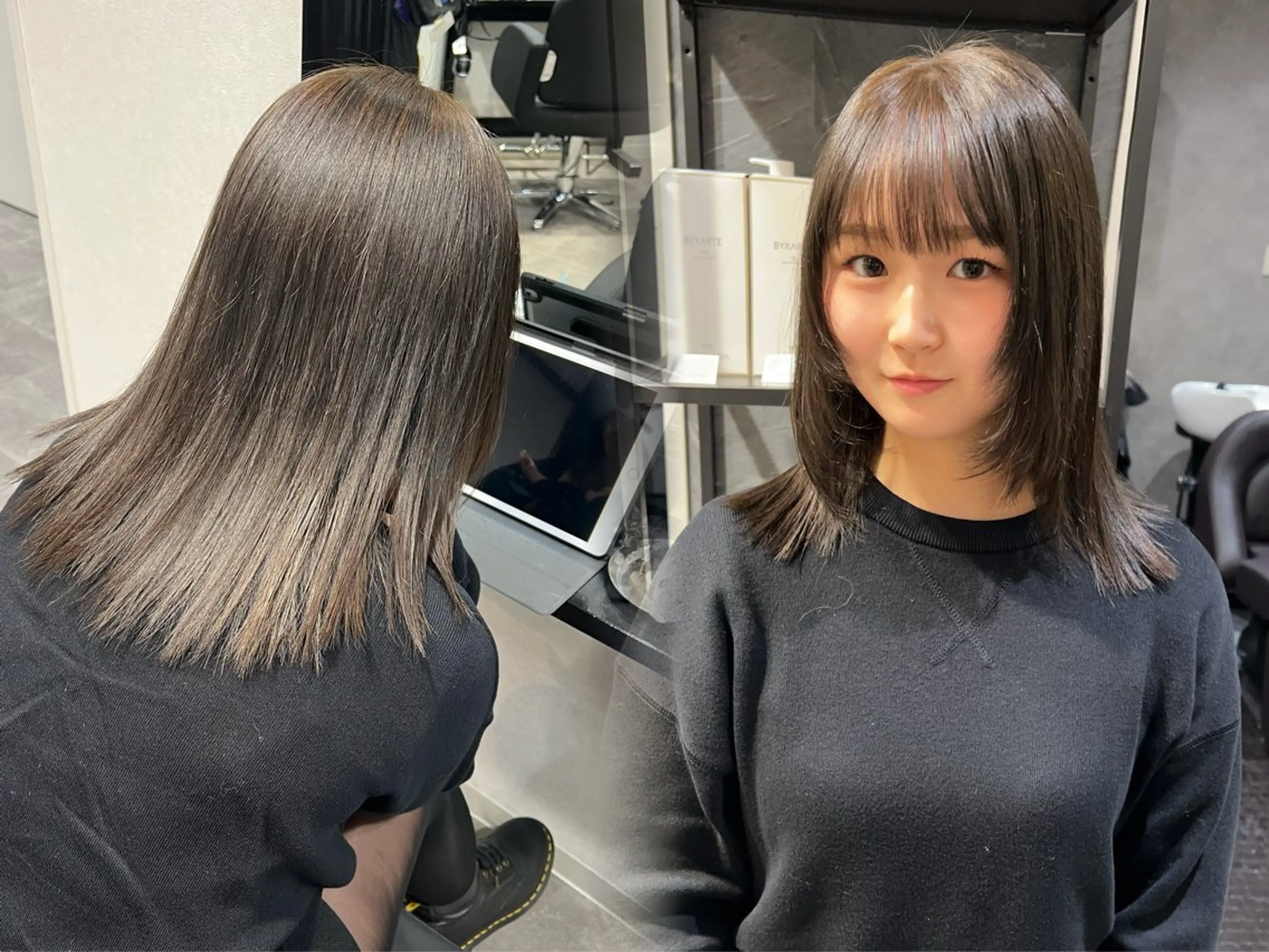 ミディアム カラー ayaka🫧 梅田ダブルカラーのヘアスタイル