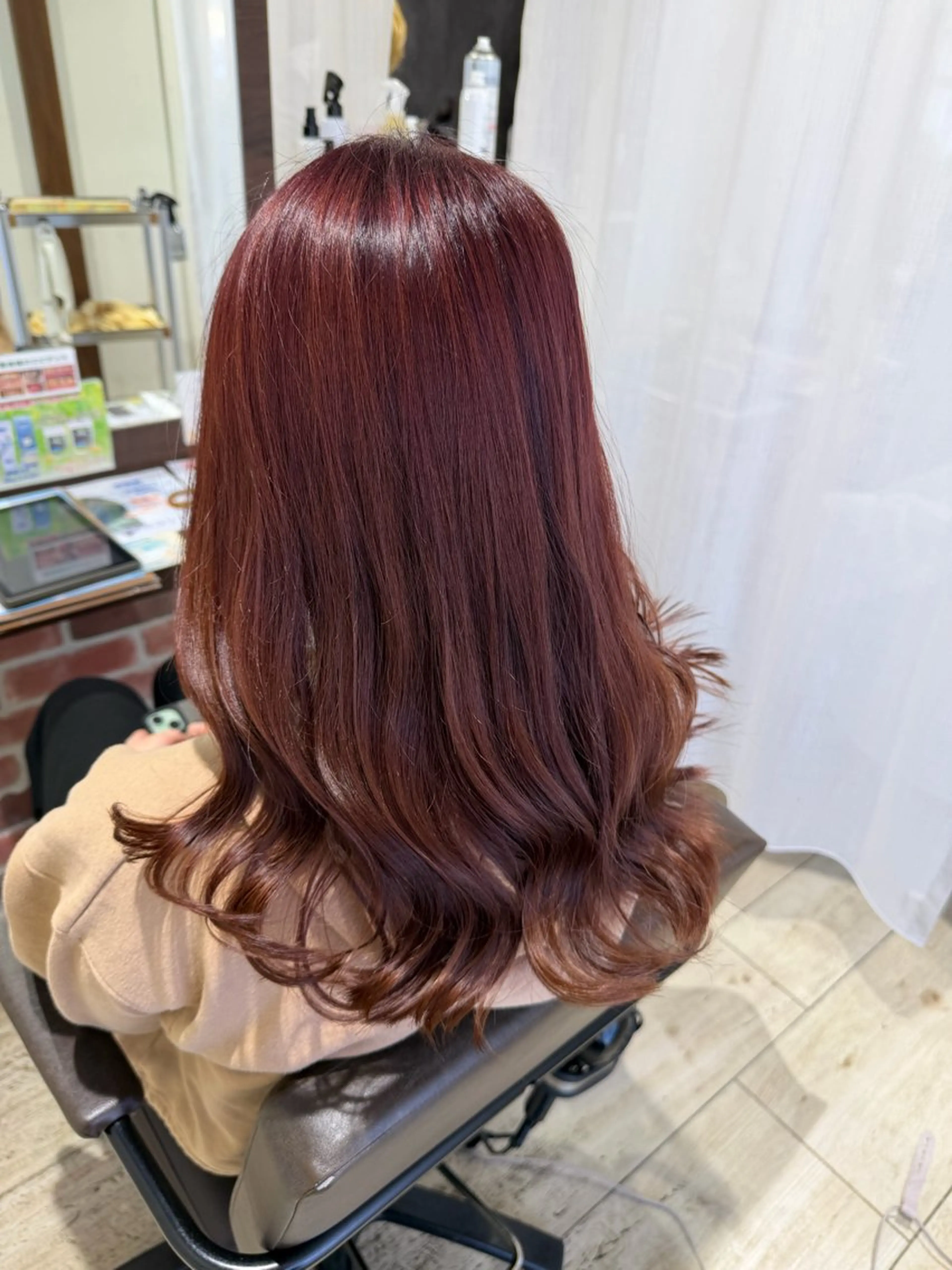 セミロング カラー カット ヘアカラー トリートメント 広瀬 珠優のヘアスタイル