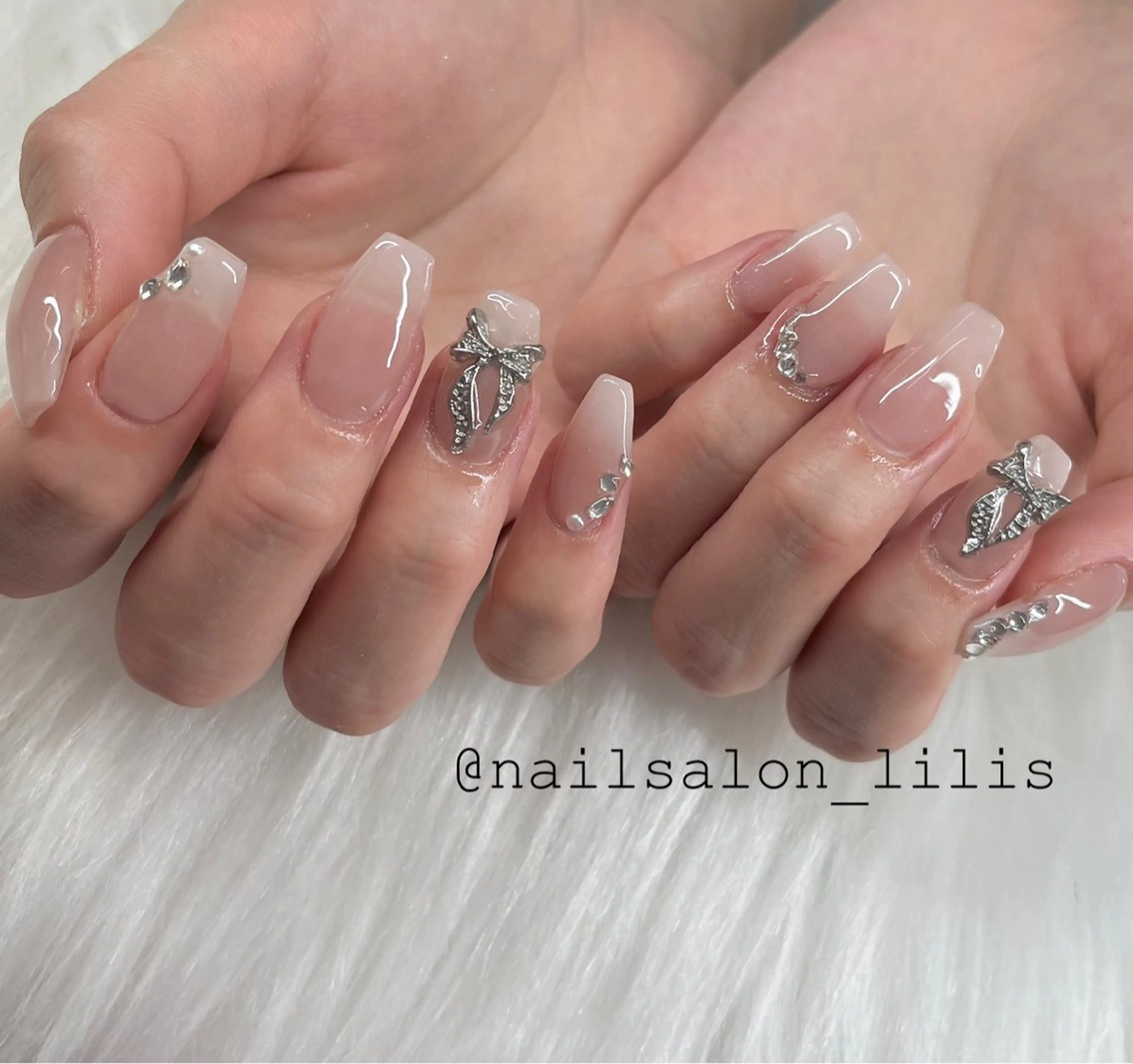 ネイル ハンドネイル nailsalon Lilisのネイルデザイン