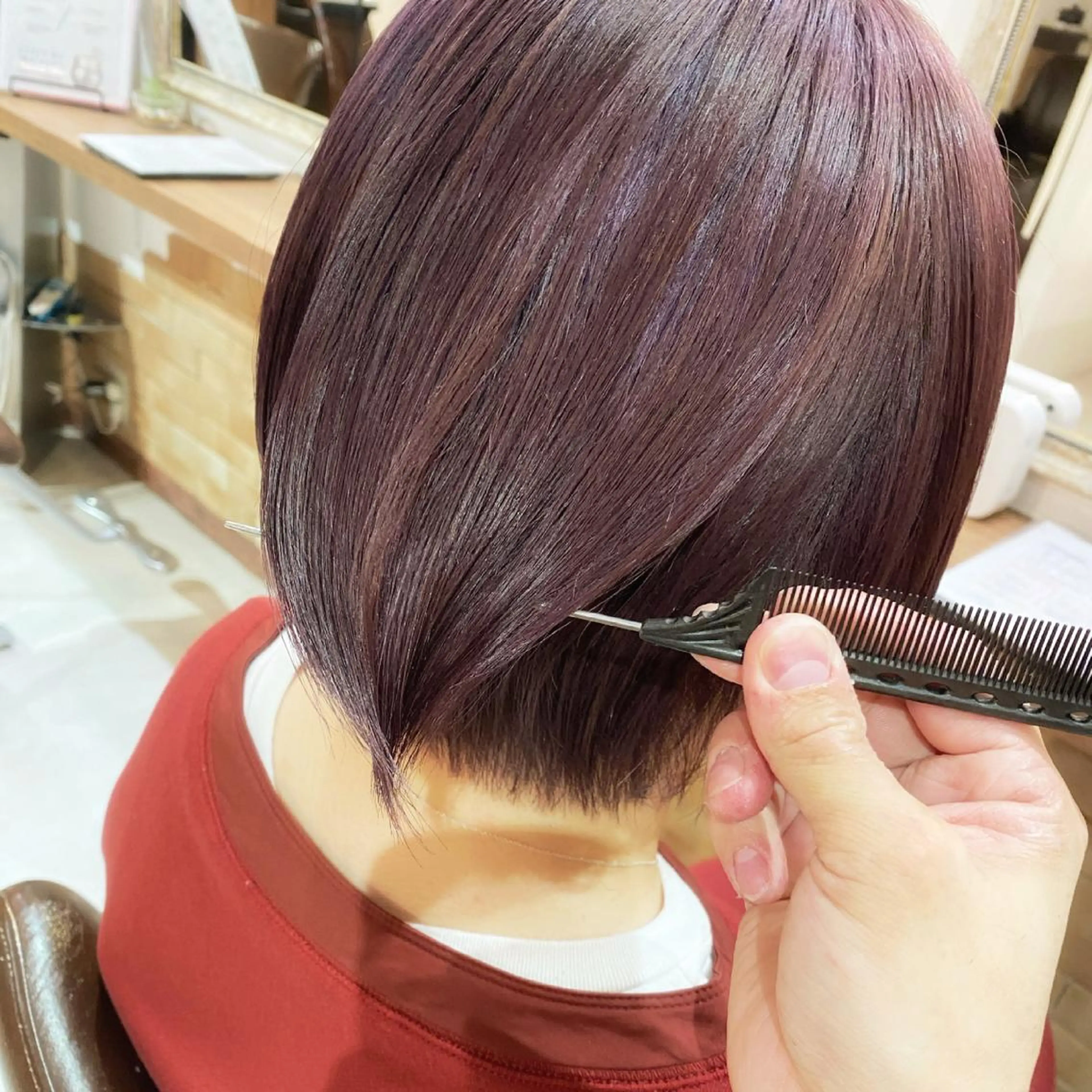 ショート カラー ブリーチ パープルカラー ボブ 顔周りカット 髪質改善 髪質改善特化 安東駿介のヘアスタイル