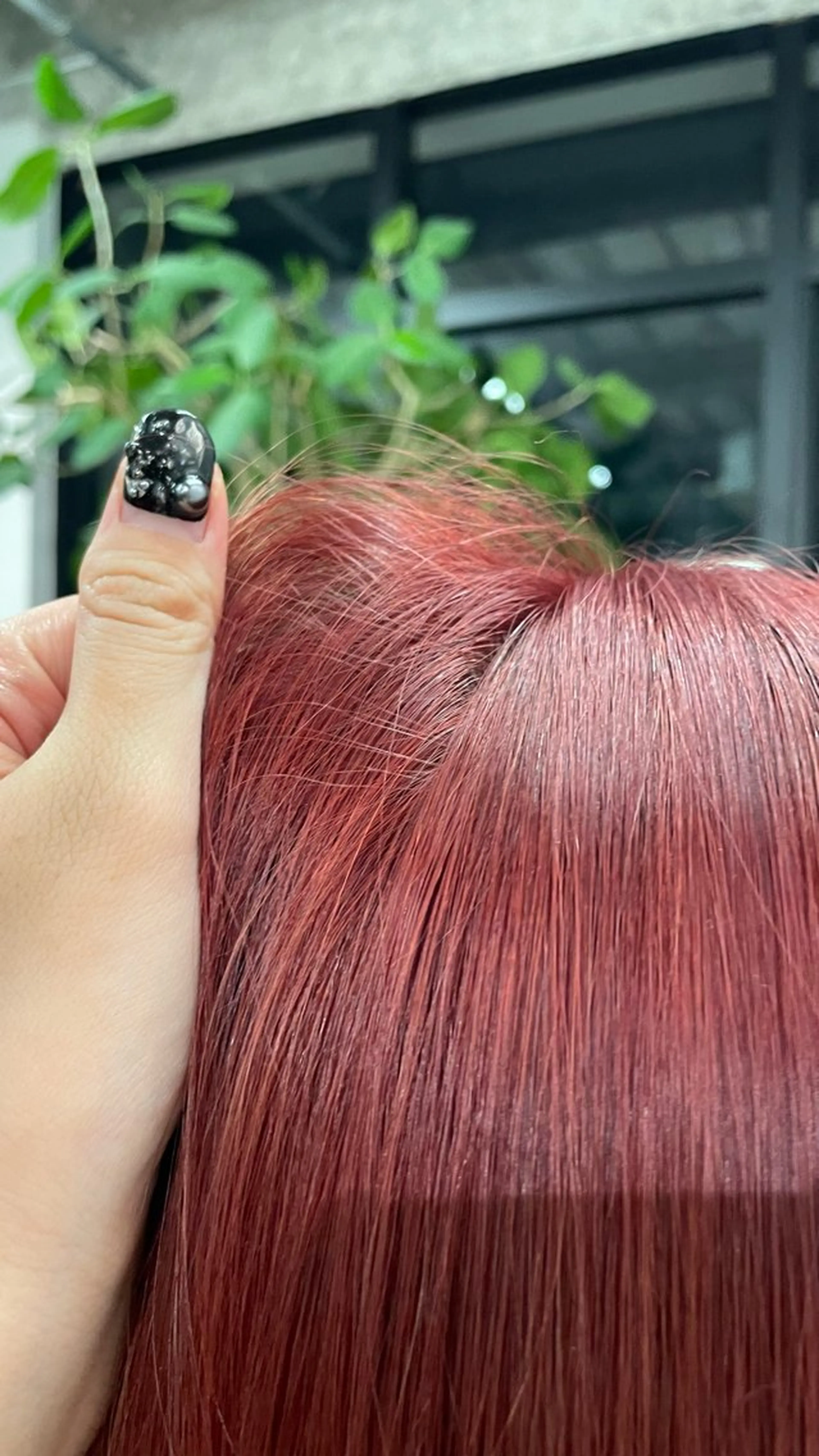 カラー レッドカラー 都築 あんずのヘアスタイル