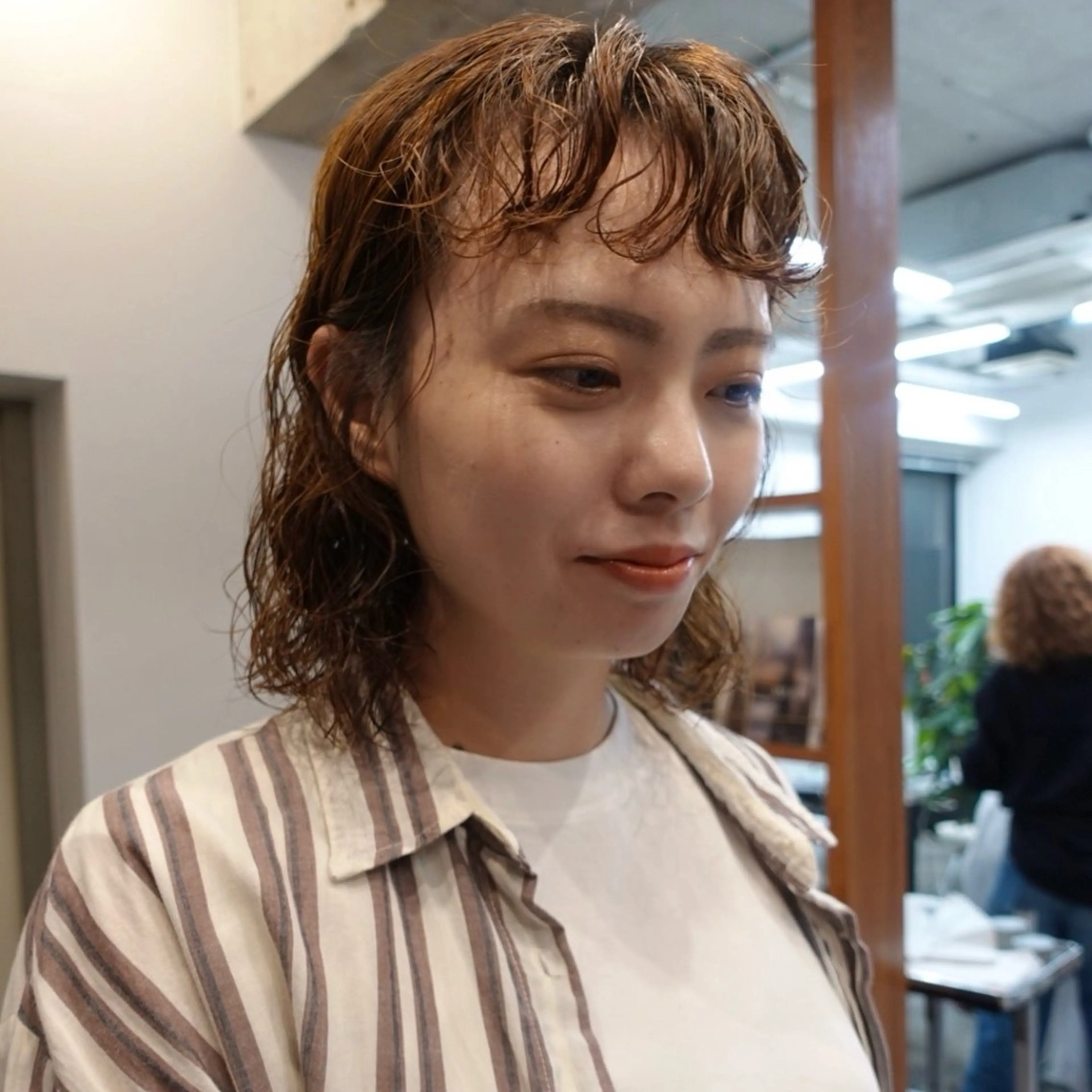 ミディアム パーマ ヘアアレンジ ミディアムパーマ ボブ オン眉 🌐サトウ リョウ🌐のヘアスタイル