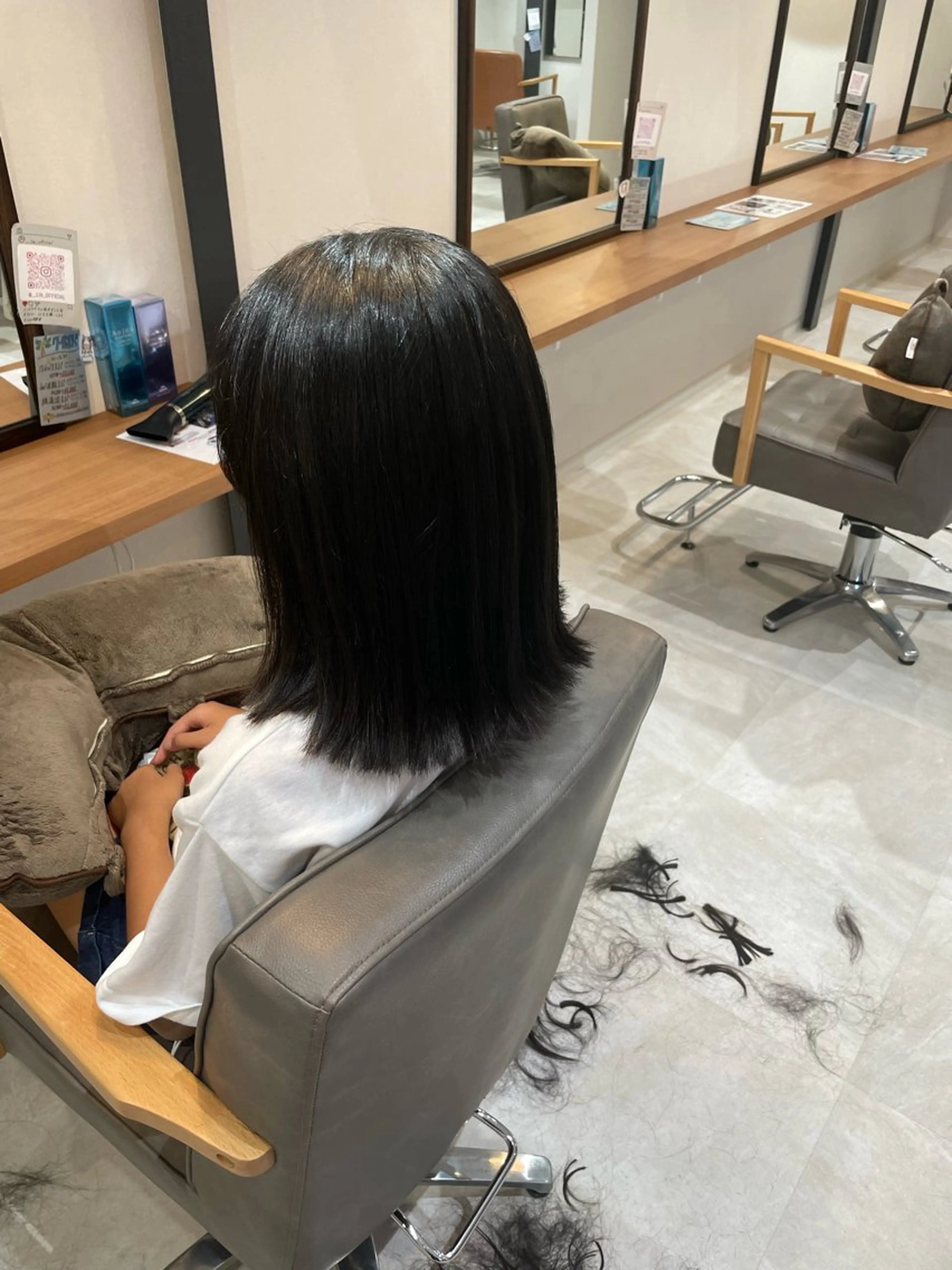 ミディアム カット ayaka |トレンドヘアのヘアスタイル