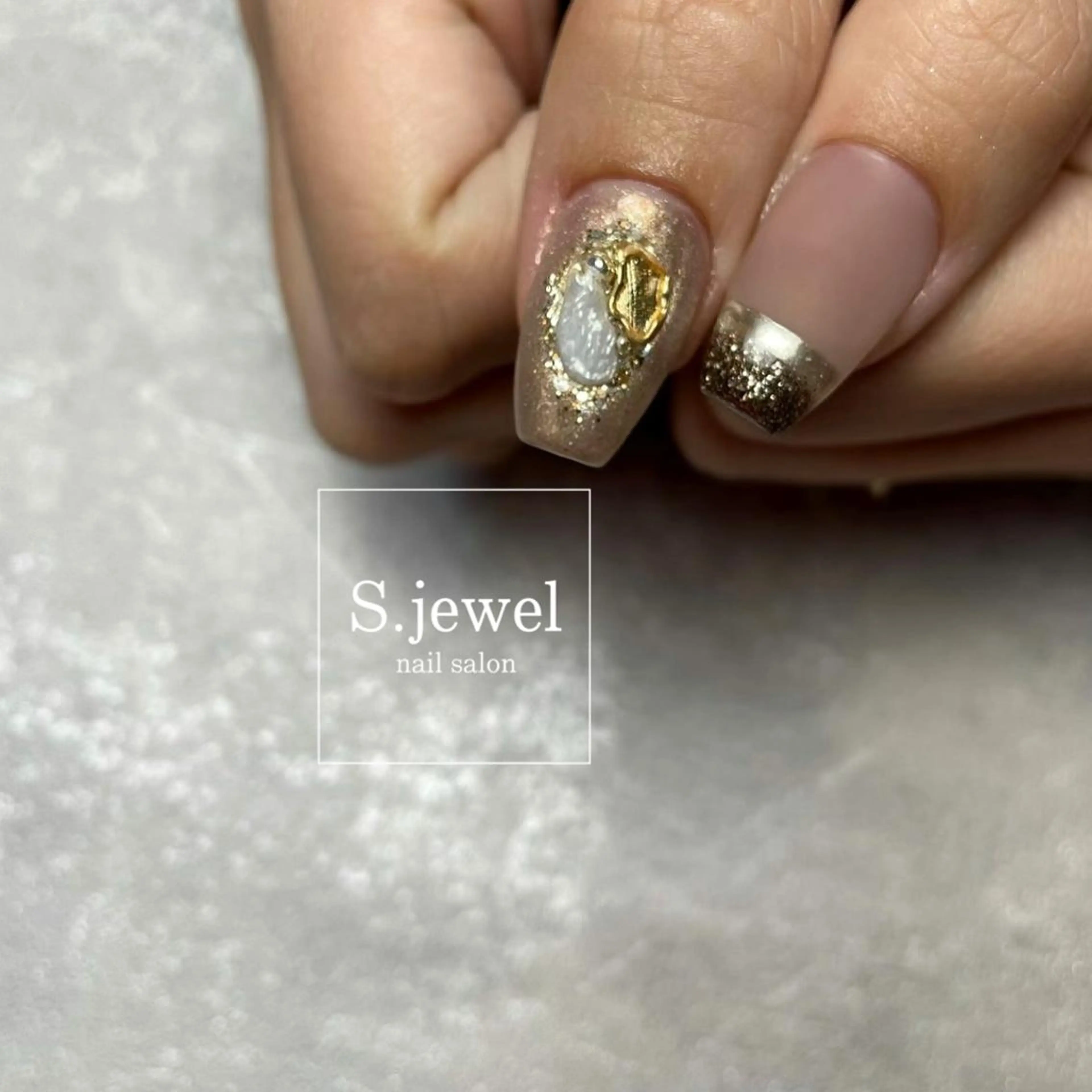 ネイル S. JEWELのネイルデザイン