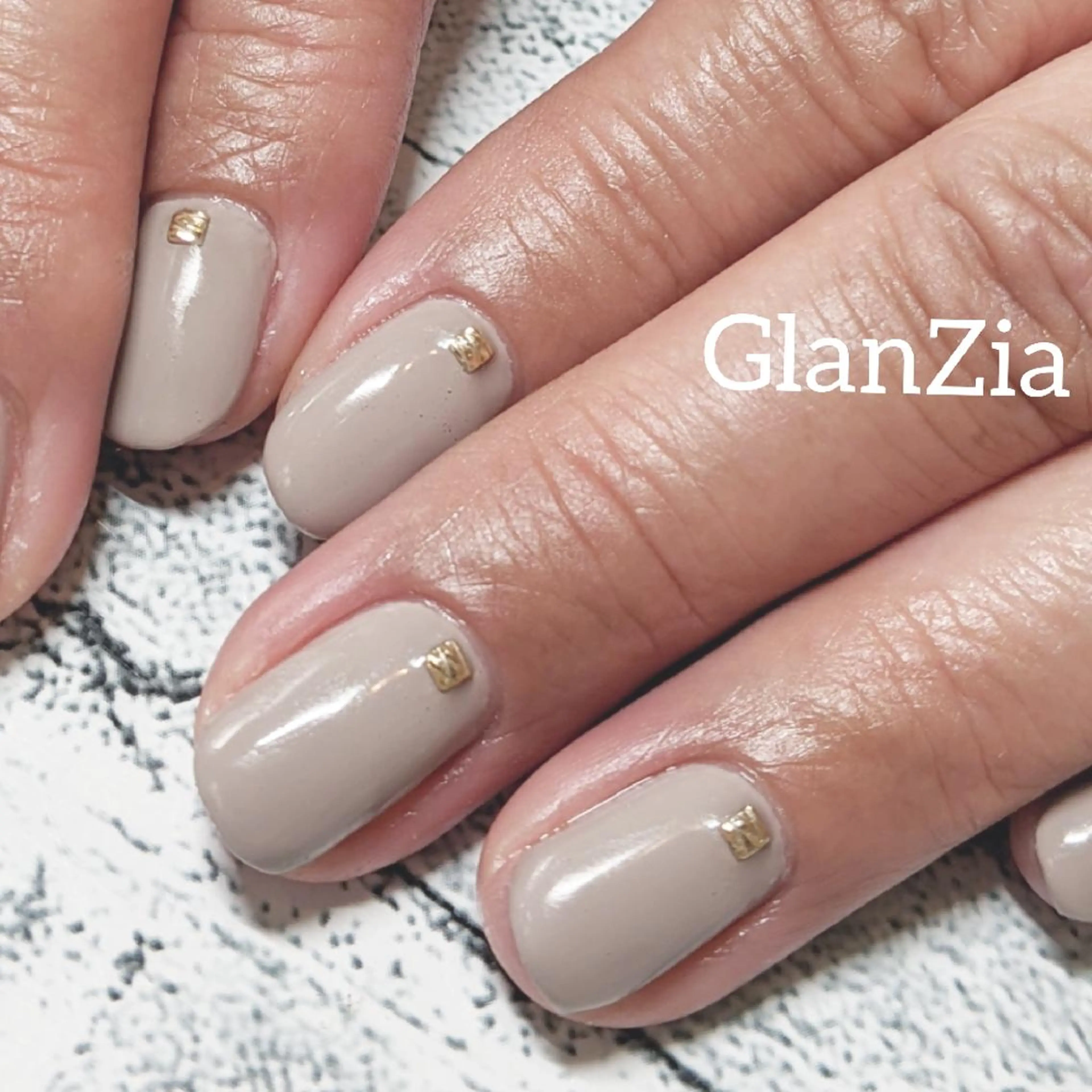 ネイル ワンカラーネイル 南流山 ネイルサロン グランツィア のネイルデザイン