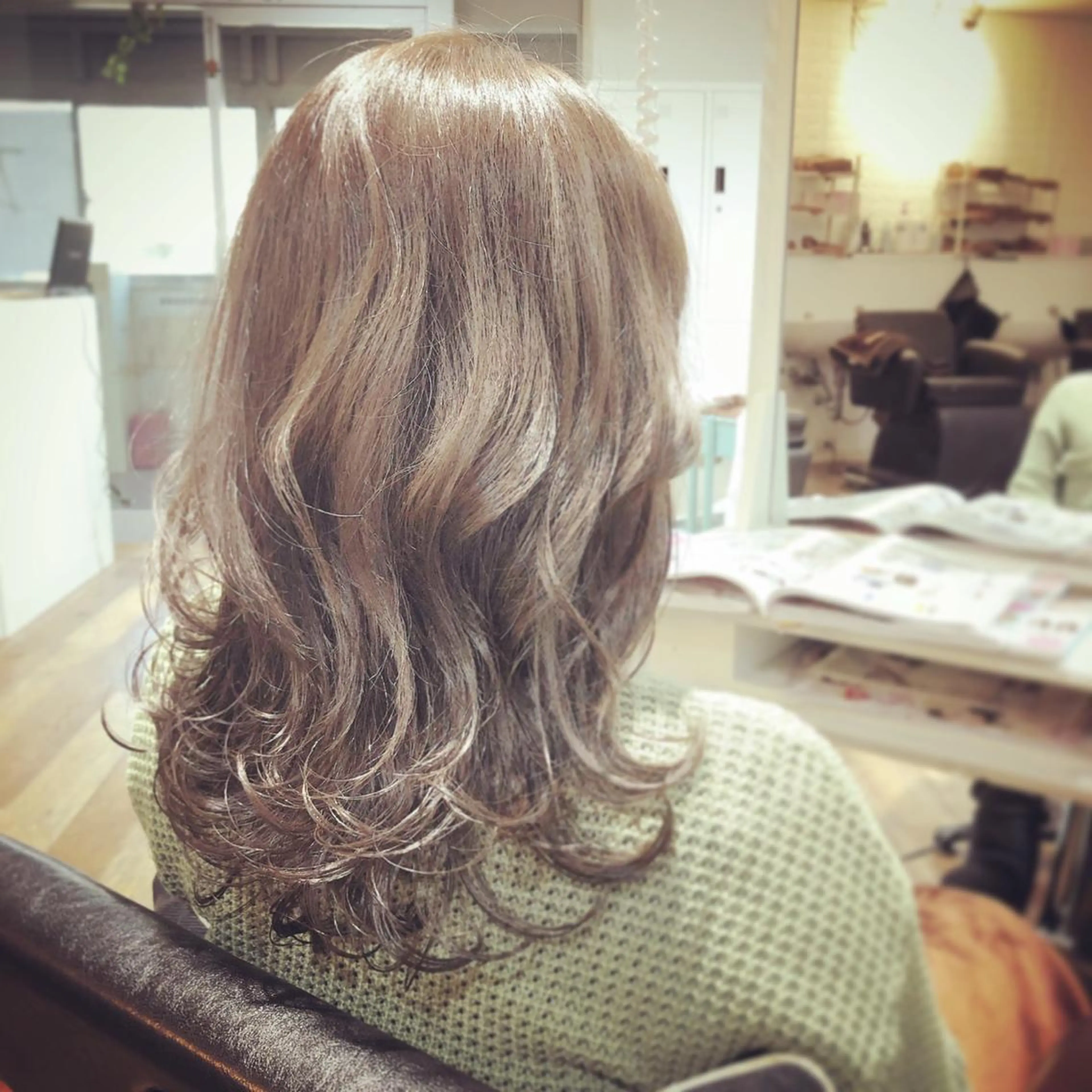 セミロング カラー angelica布施 窪田隆平のヘアスタイル