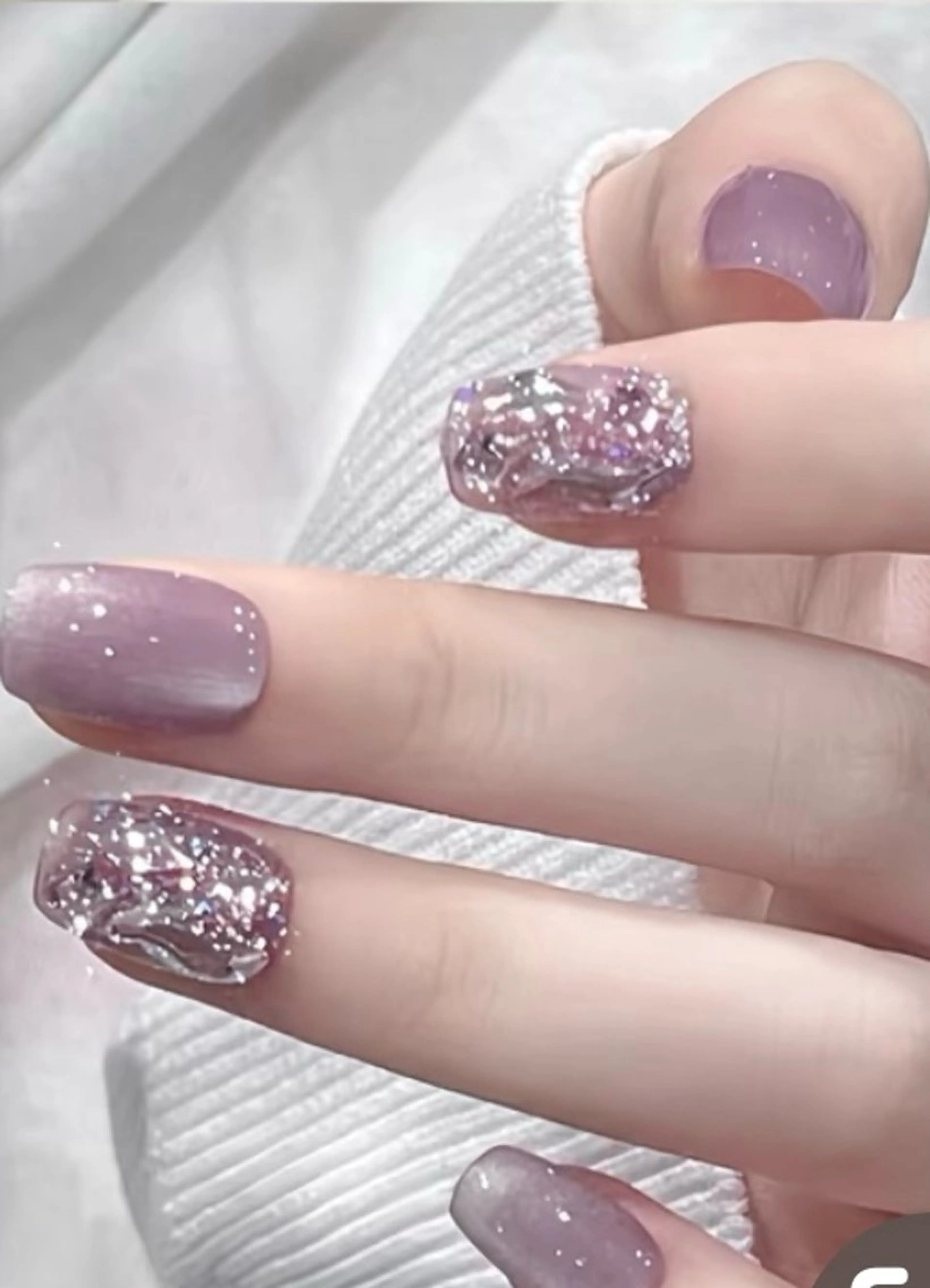 ネイル チークネイル 長さ出し フラワーネイル フレンチネイル ガーリー sun nail池袋 モデル募集のネイルデザイン