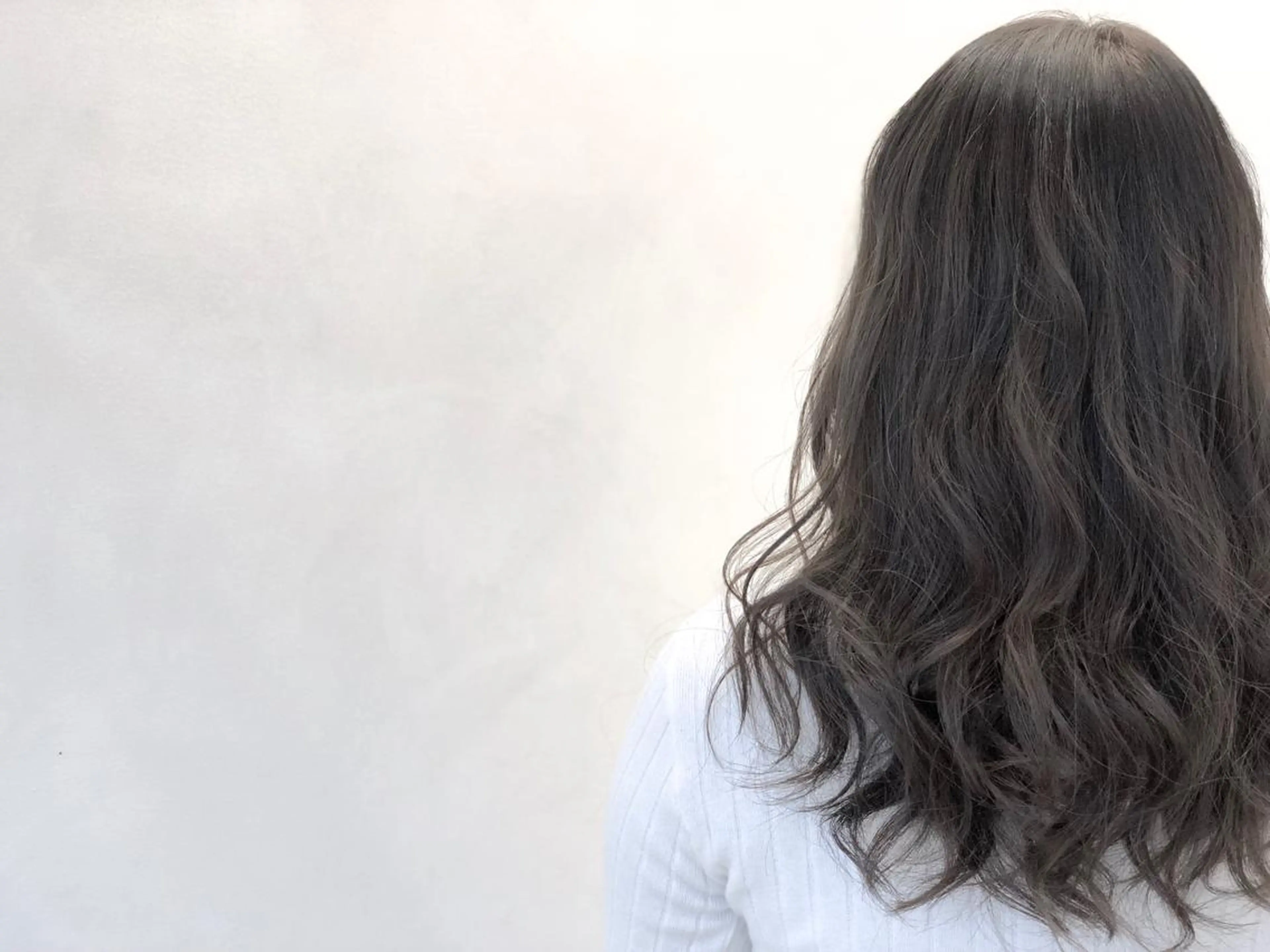 ミディアム カラー ヘアアレンジ アッシュ ヘアカラー トリートメント いしだ みさきのヘアスタイル