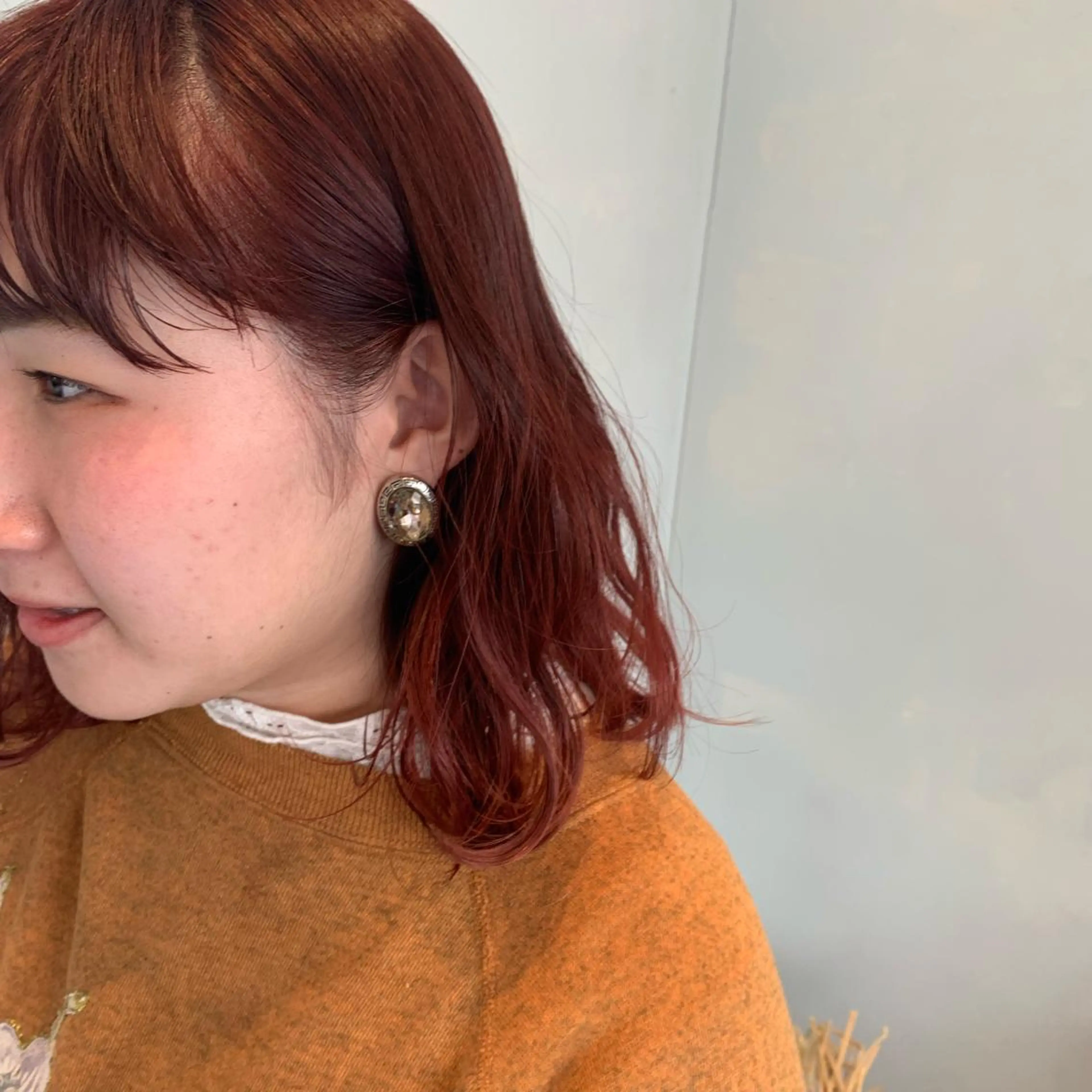 ショート カラー カット ヘアカラー SAKINO． ベージュカラーのヘアスタイル