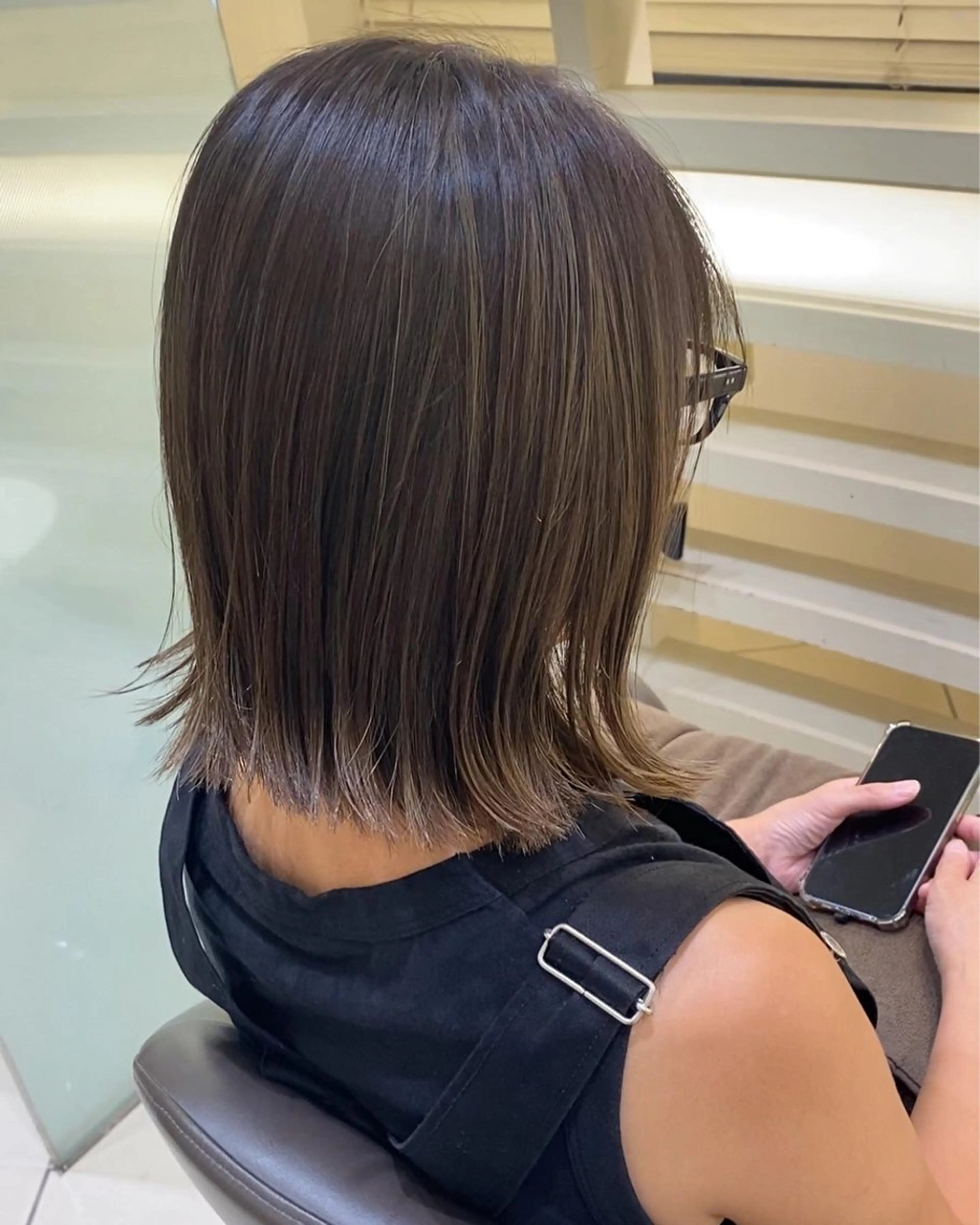 ミディアム カラー カット ヘアカラー トリートメント レイヤーカット/ ハイライト　千咲季のヘアスタイル