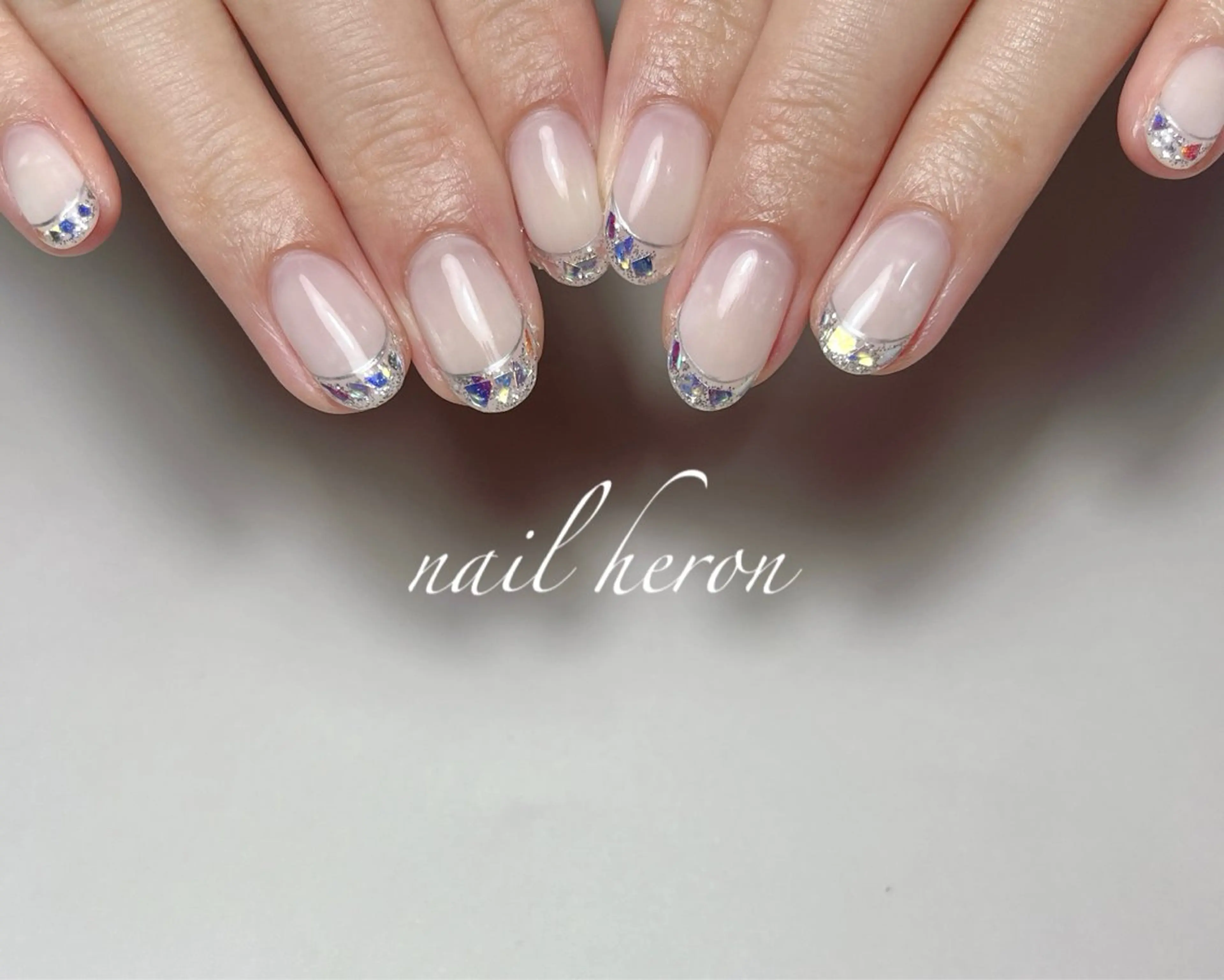 ネイル フレンチネイル ガラスフレンチ ハンドネイル saki_ nail heronのネイルデザイン