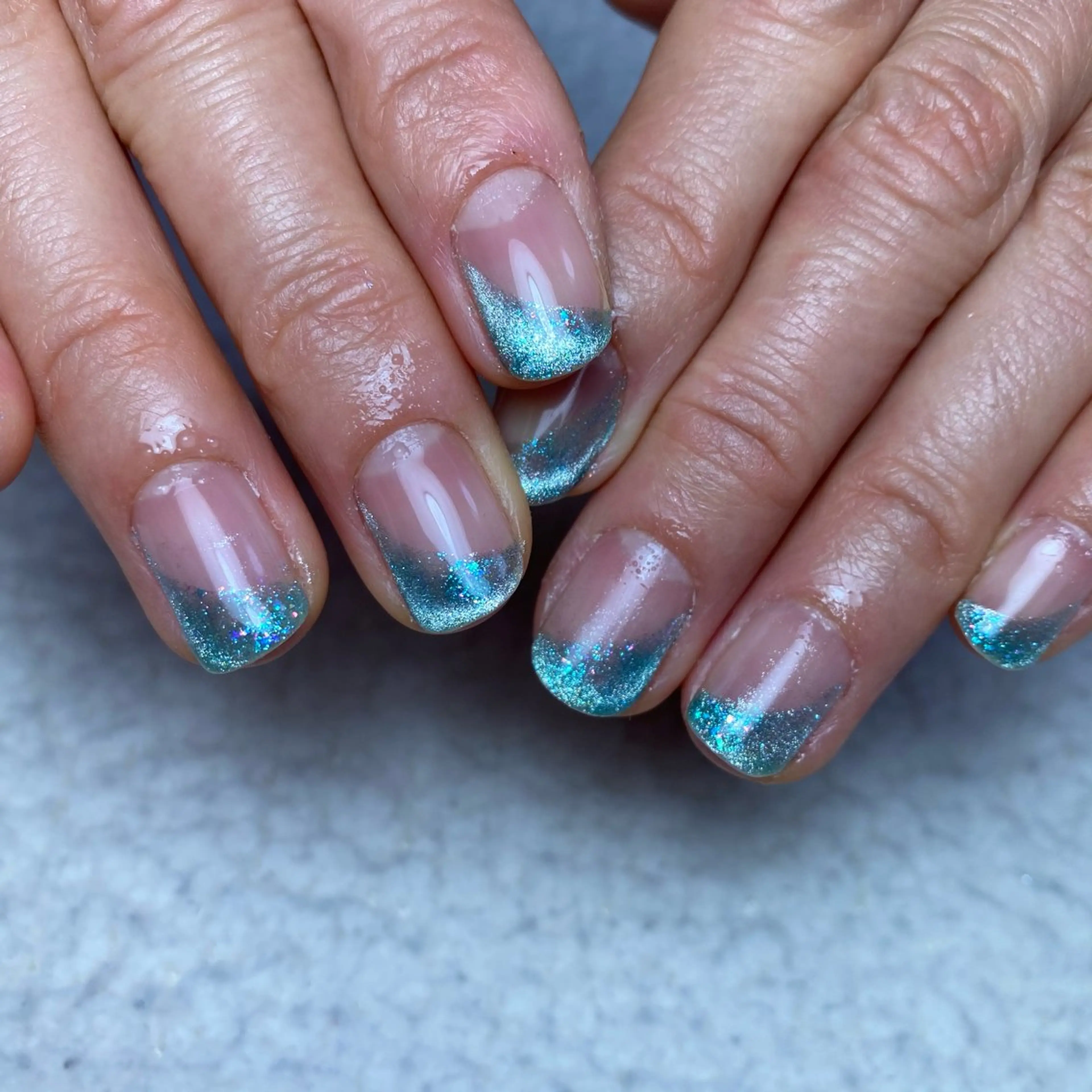 ネイル フレンチネイル マグネットネイル 斜めフレンチ ハンドネイル COCO +のエステ・リラクイメージ