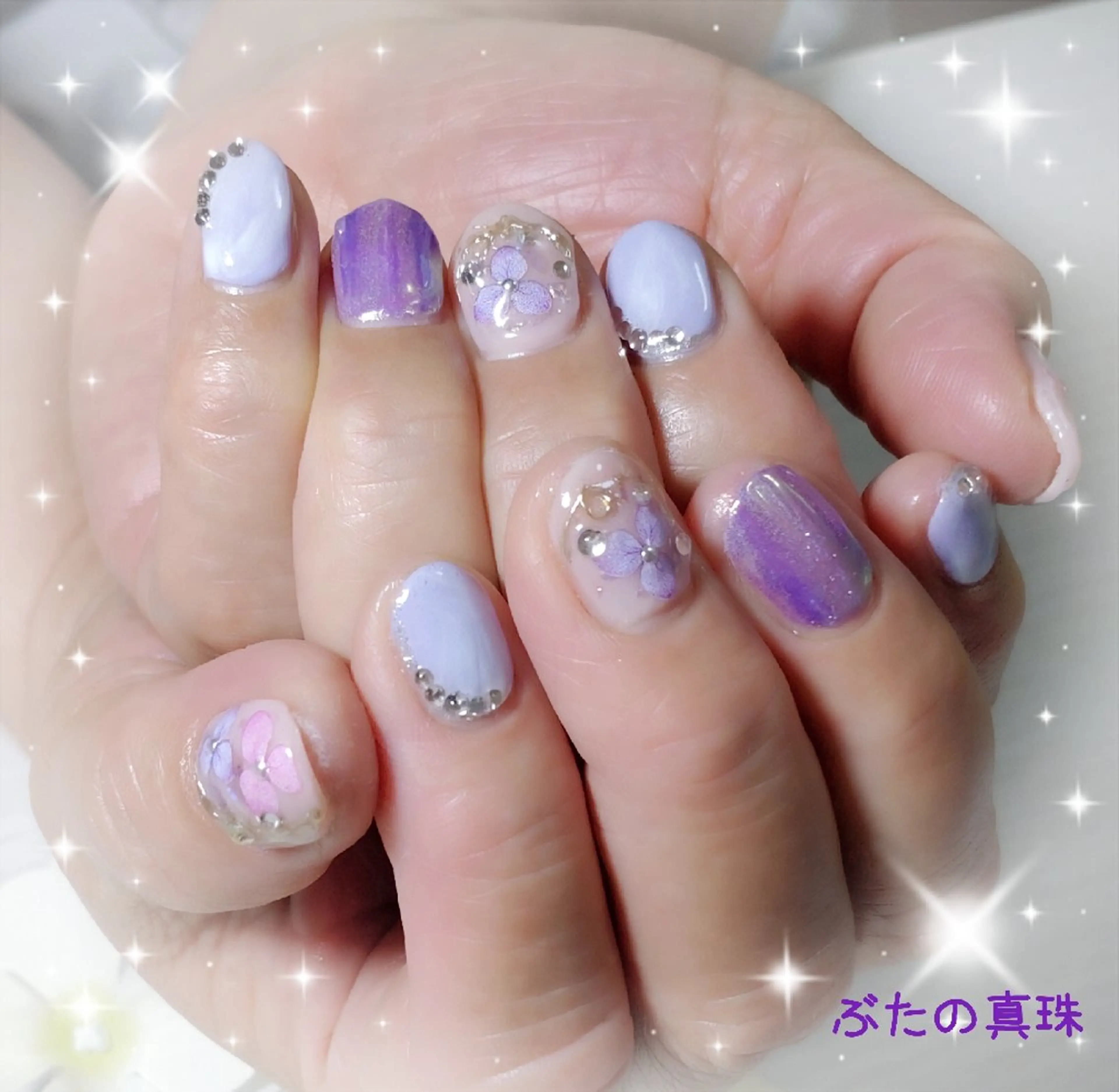 ネイル キラキラネイル ハンドネイル 林 珠里のネイルデザイン
