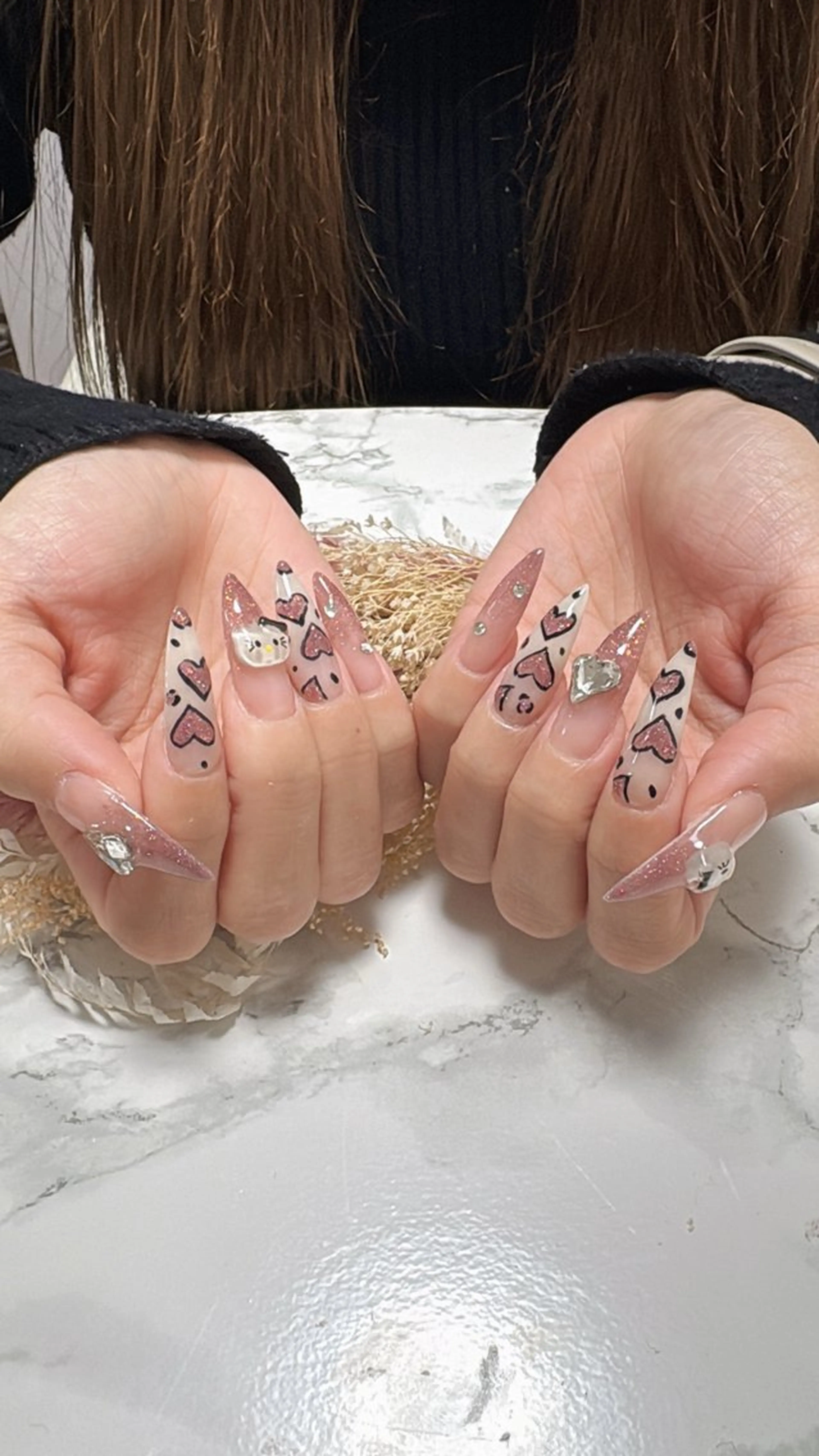 ネイル ハンドネイル はな💎ネイル ワンホン、長さ出しのネイルデザイン