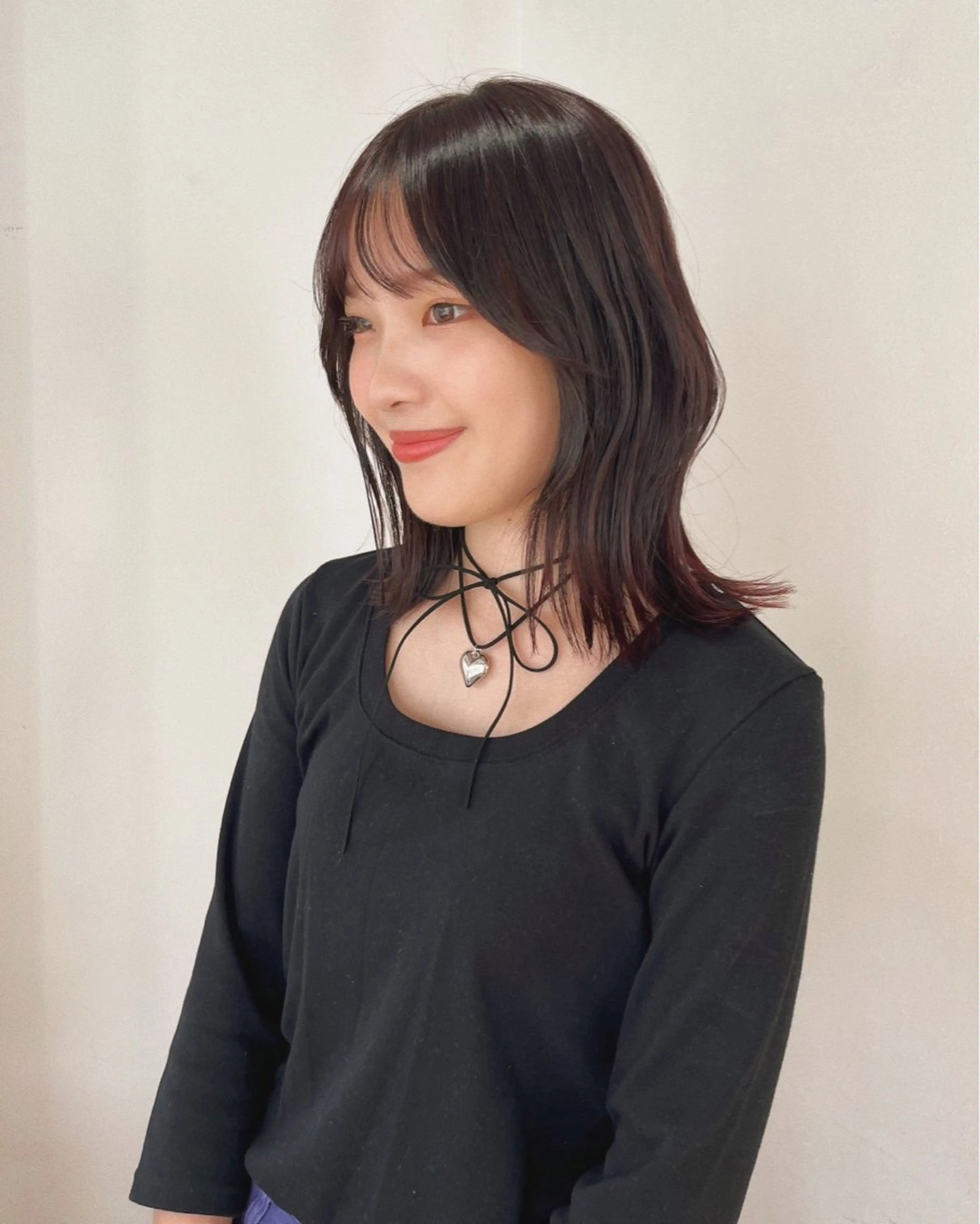 ミディアム カット ヘアカラー トリートメント 義本 風佳のヘアスタイル