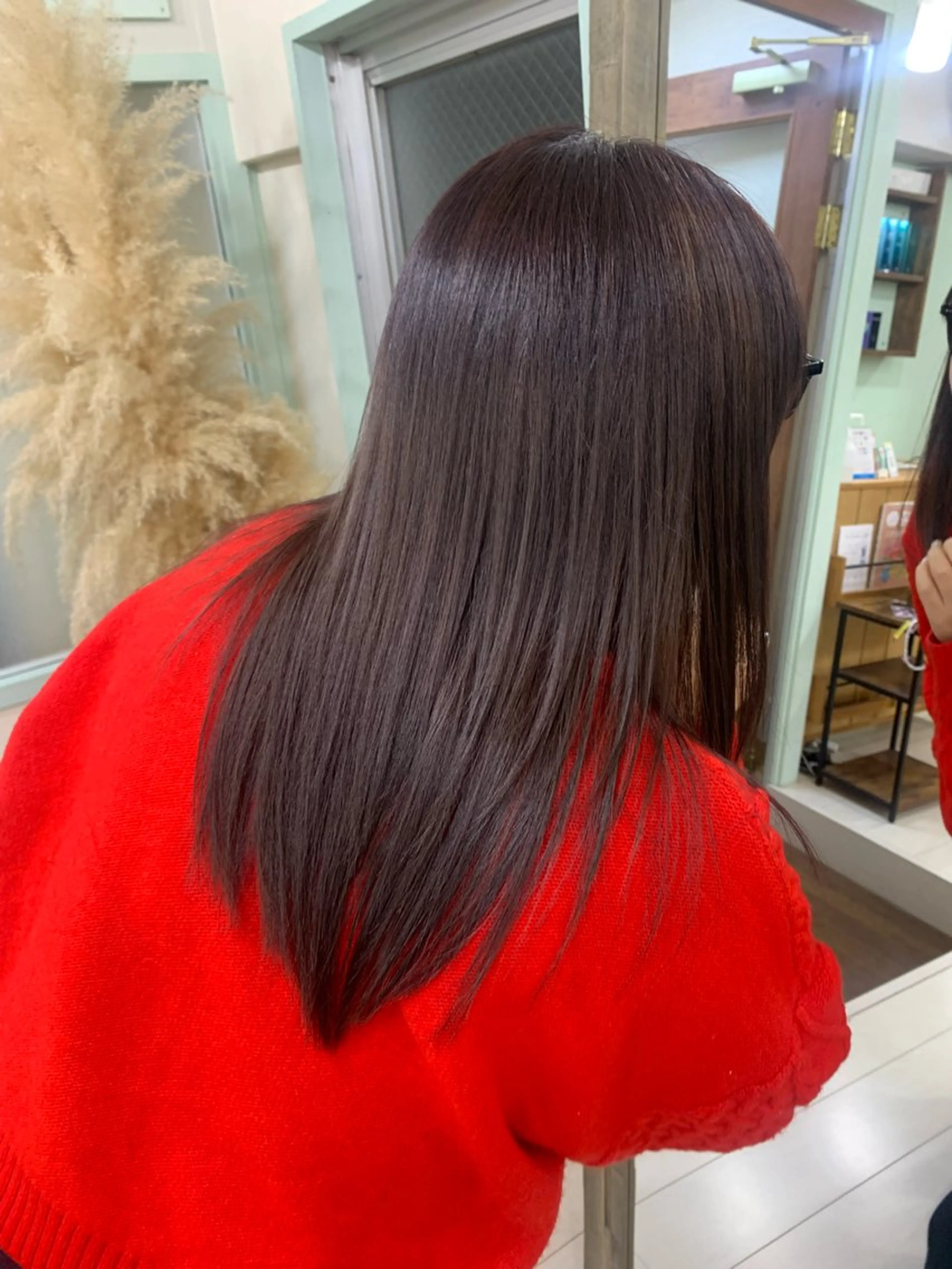 セミロング カラー ヘアカラー トリートメント riho🪻暗髪/ 色持ちがいいカラーのヘアスタイル