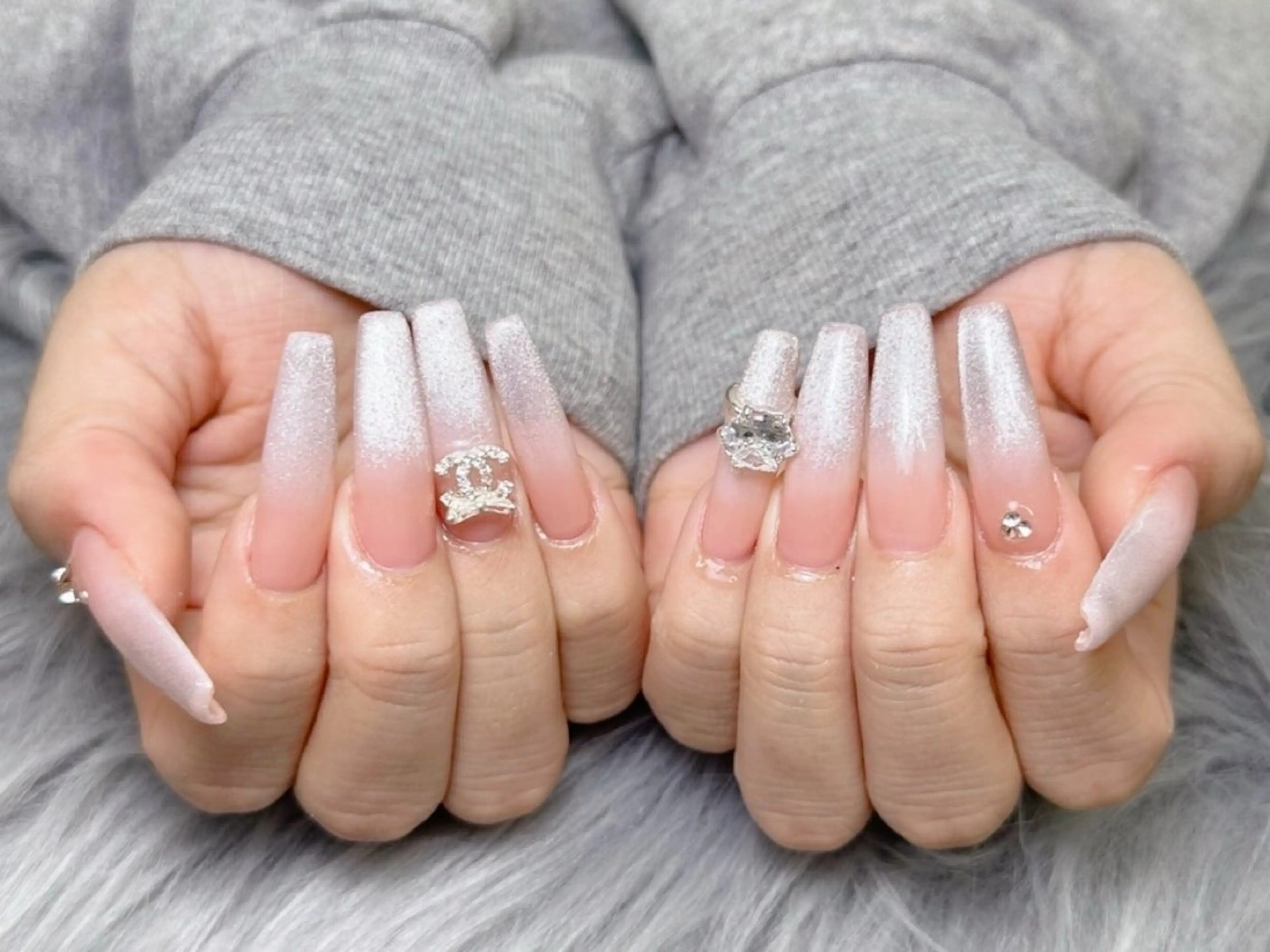 ネイル lucky nail 歌舞伎町のネイルデザイン