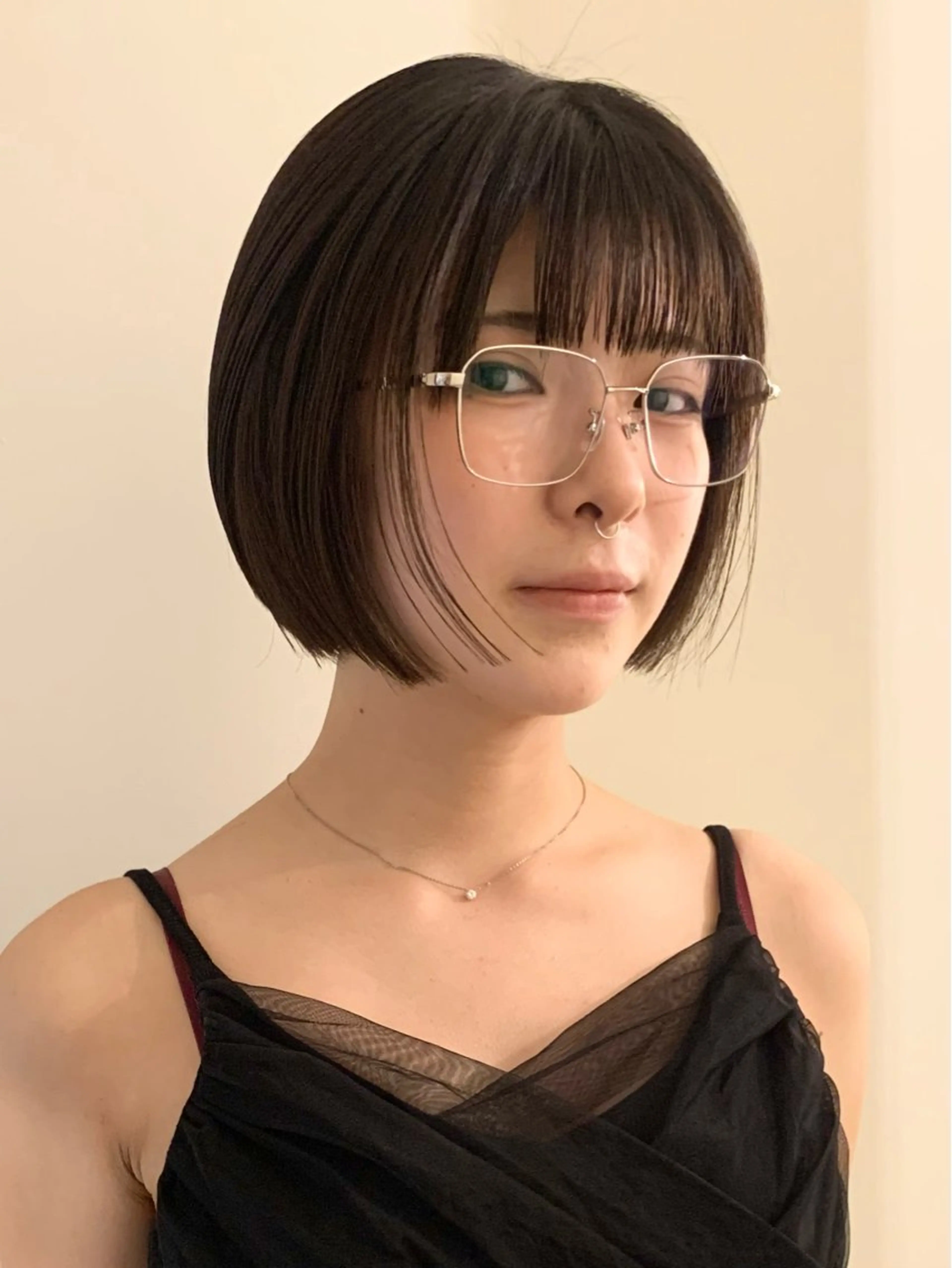 ショート カラー 透明感カラー ボブ カット ヘアカラー トリートメント 落合希 Olivebeigeのヘアスタイル