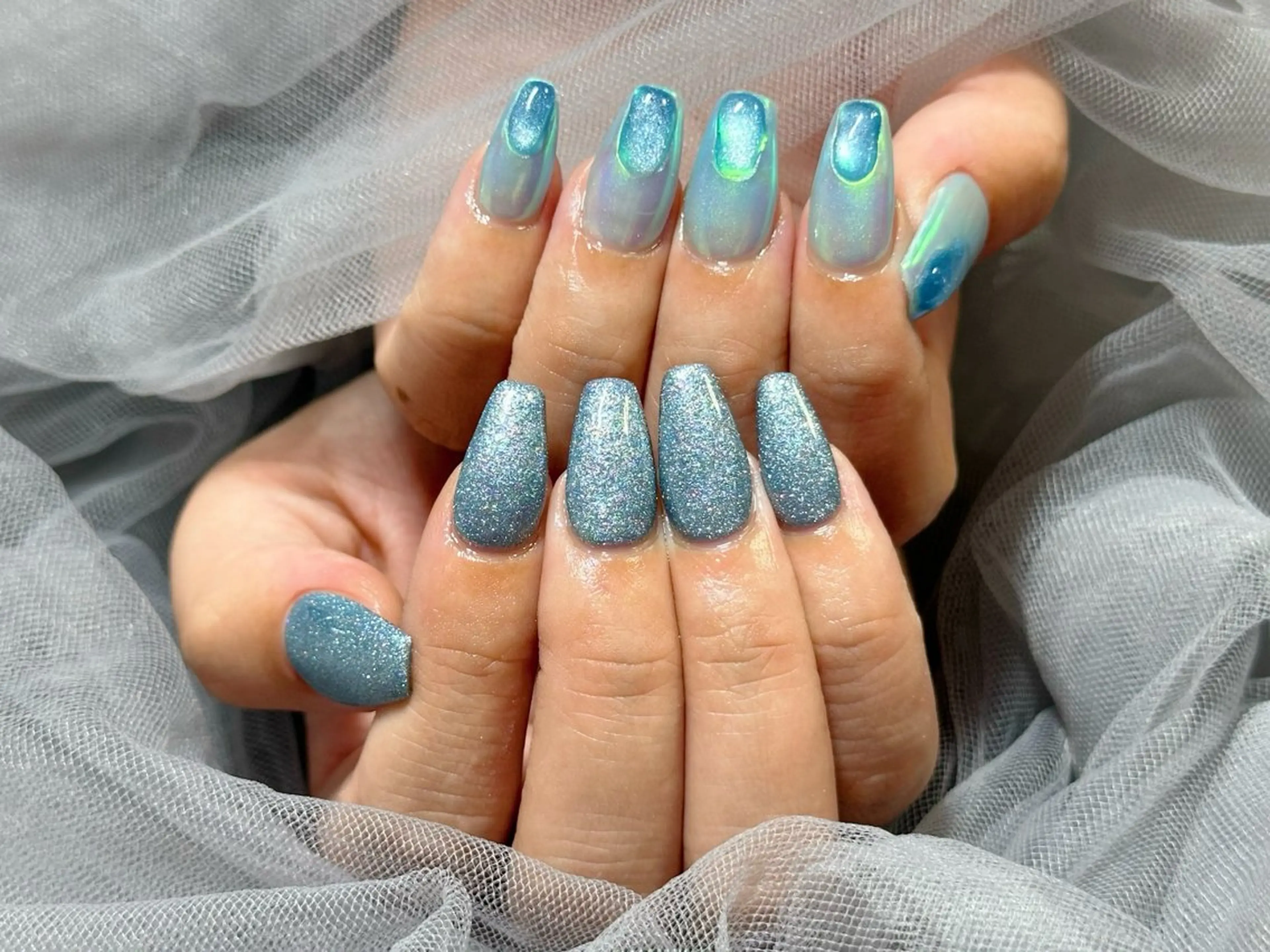 ネイル オーロラネイル フラッシュネイル マグネットネイル ハンドネイル Nail Salon KURELLYのネイルデザイン