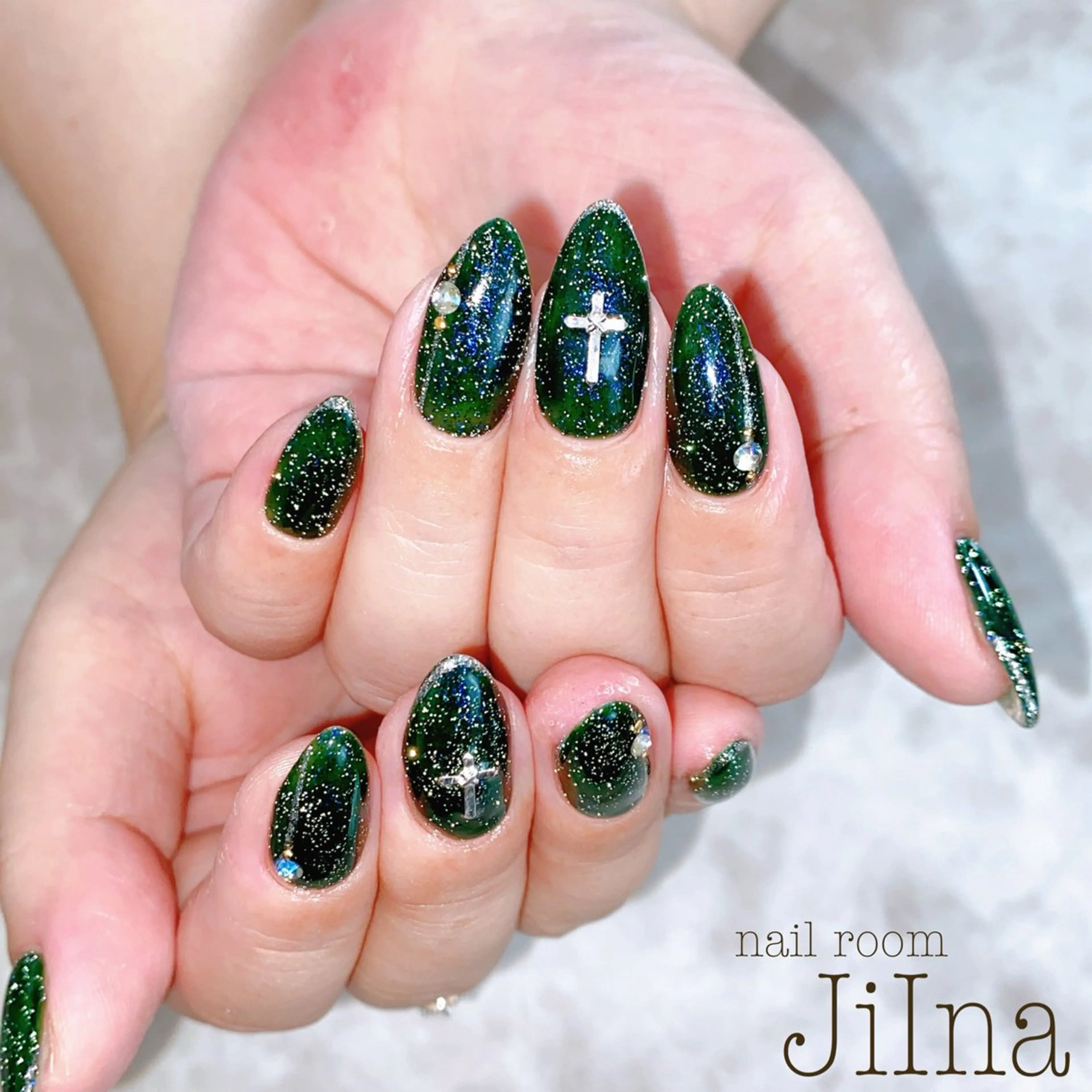 ネイル JiIna nailのネイルデザイン
